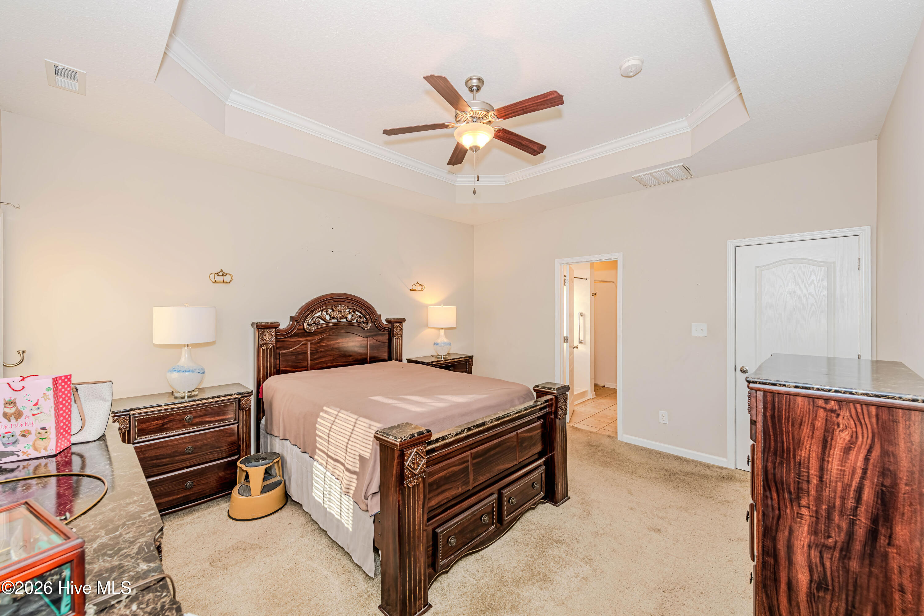 100549847 | Photo 55