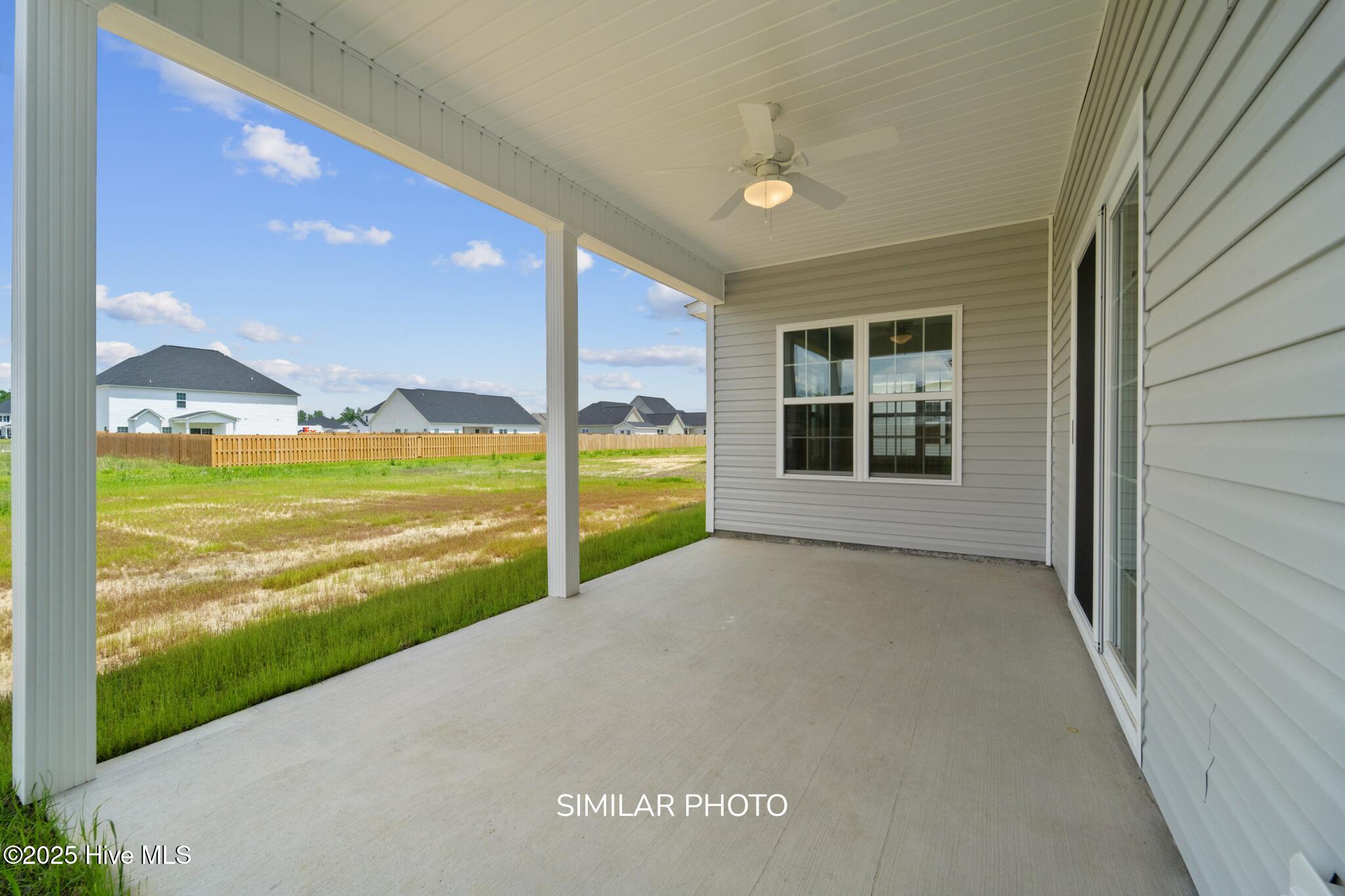 100543824 | Photo 36