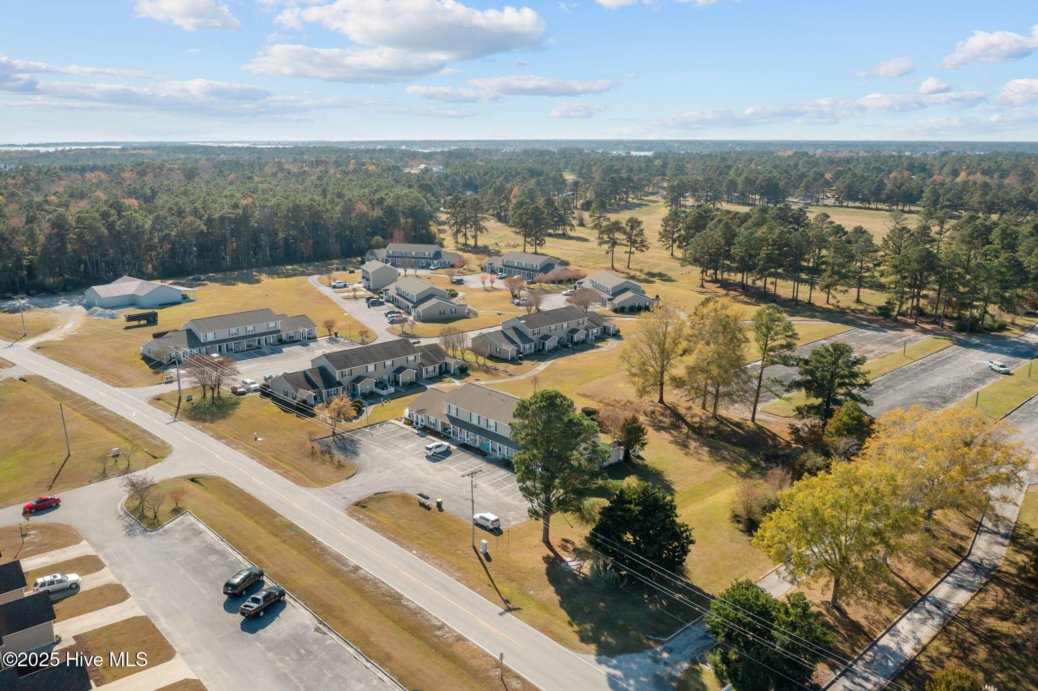 100542143 | Photo 37