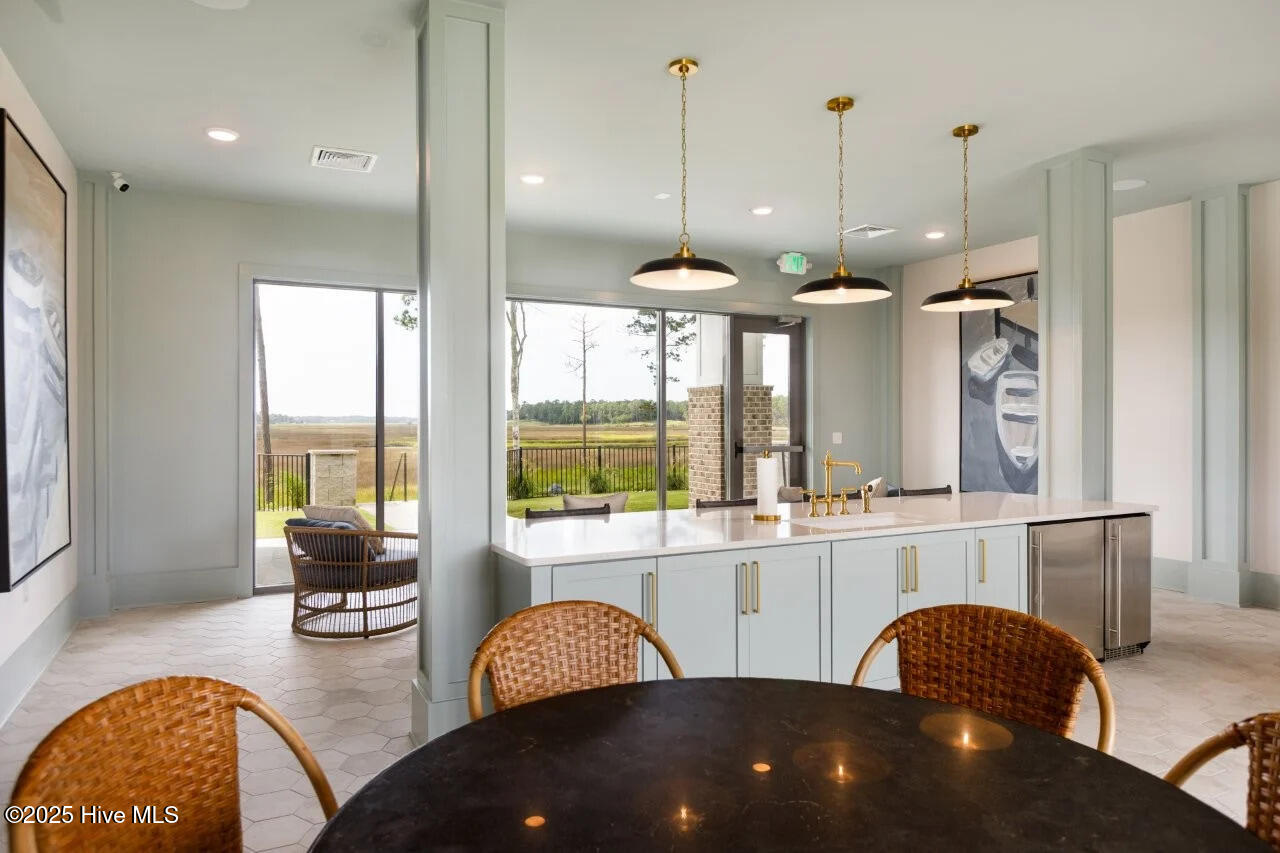 100539902 | Photo 13