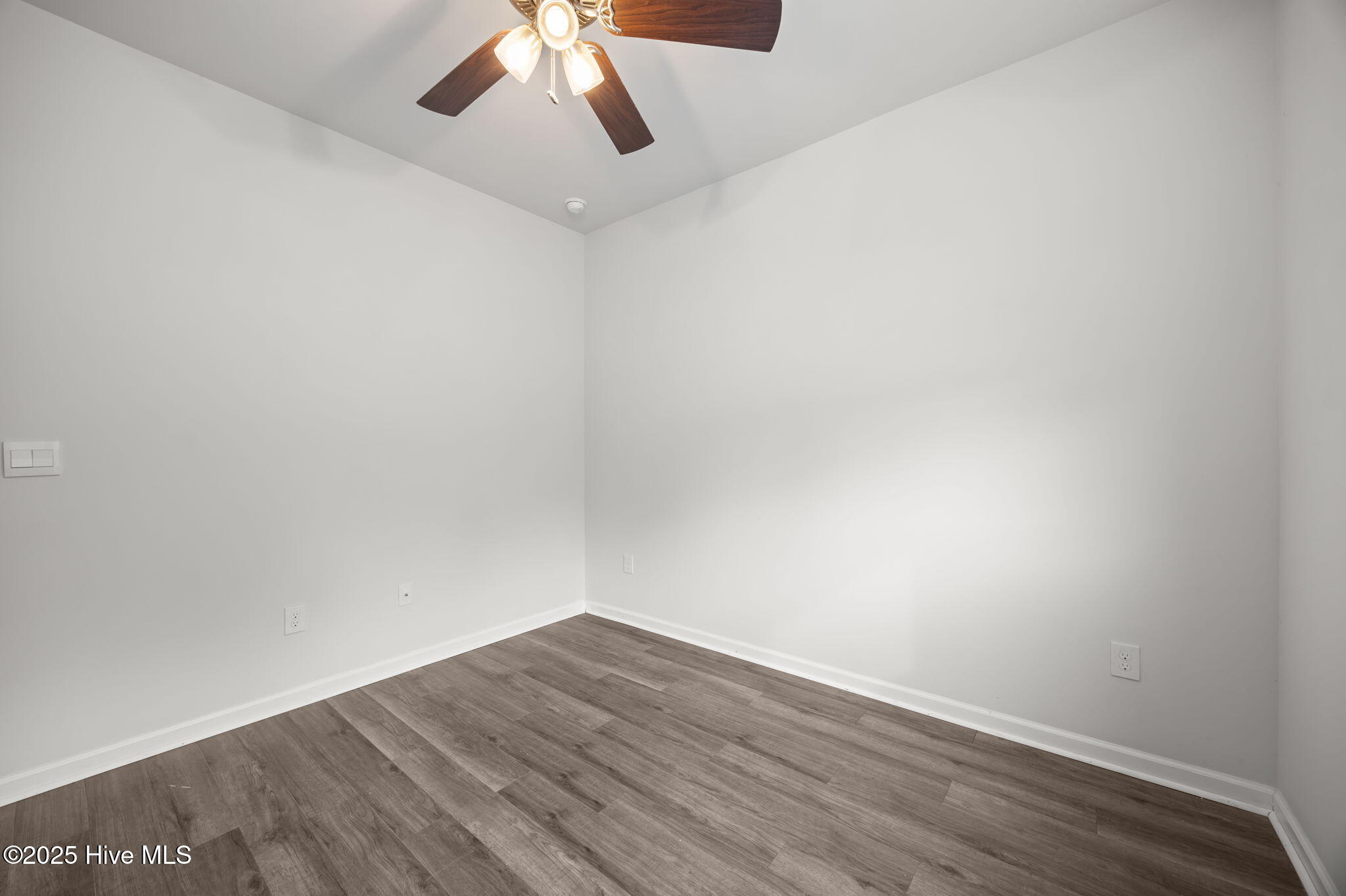 100546434 | Photo 20