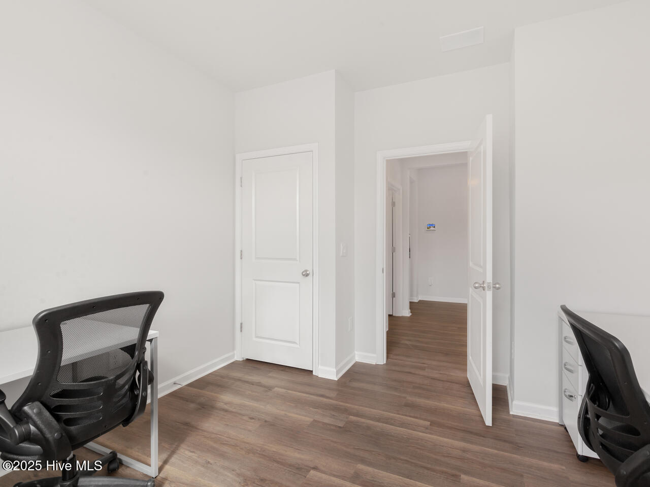 100558858 | Photo 25