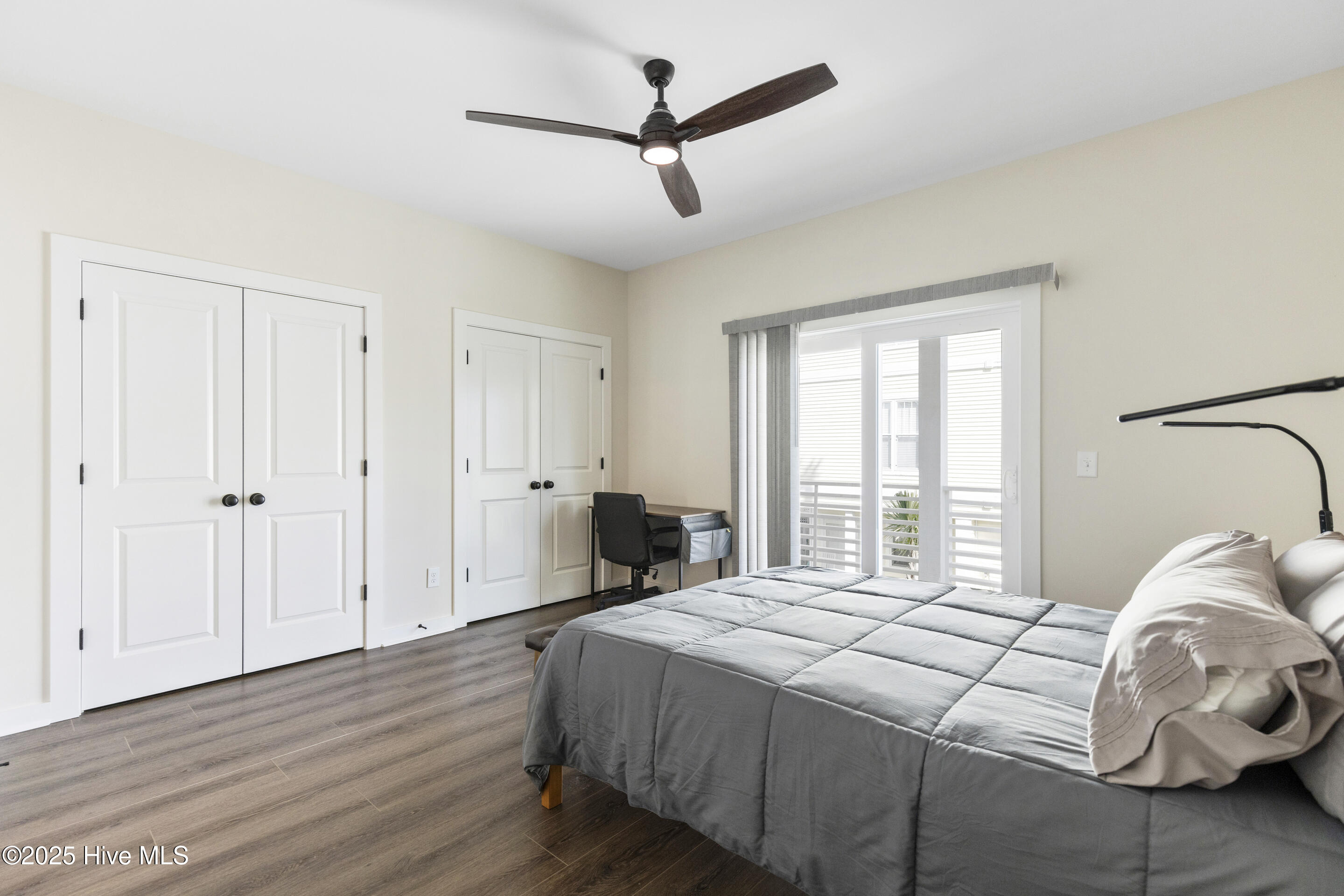 100559926 | Photo 30