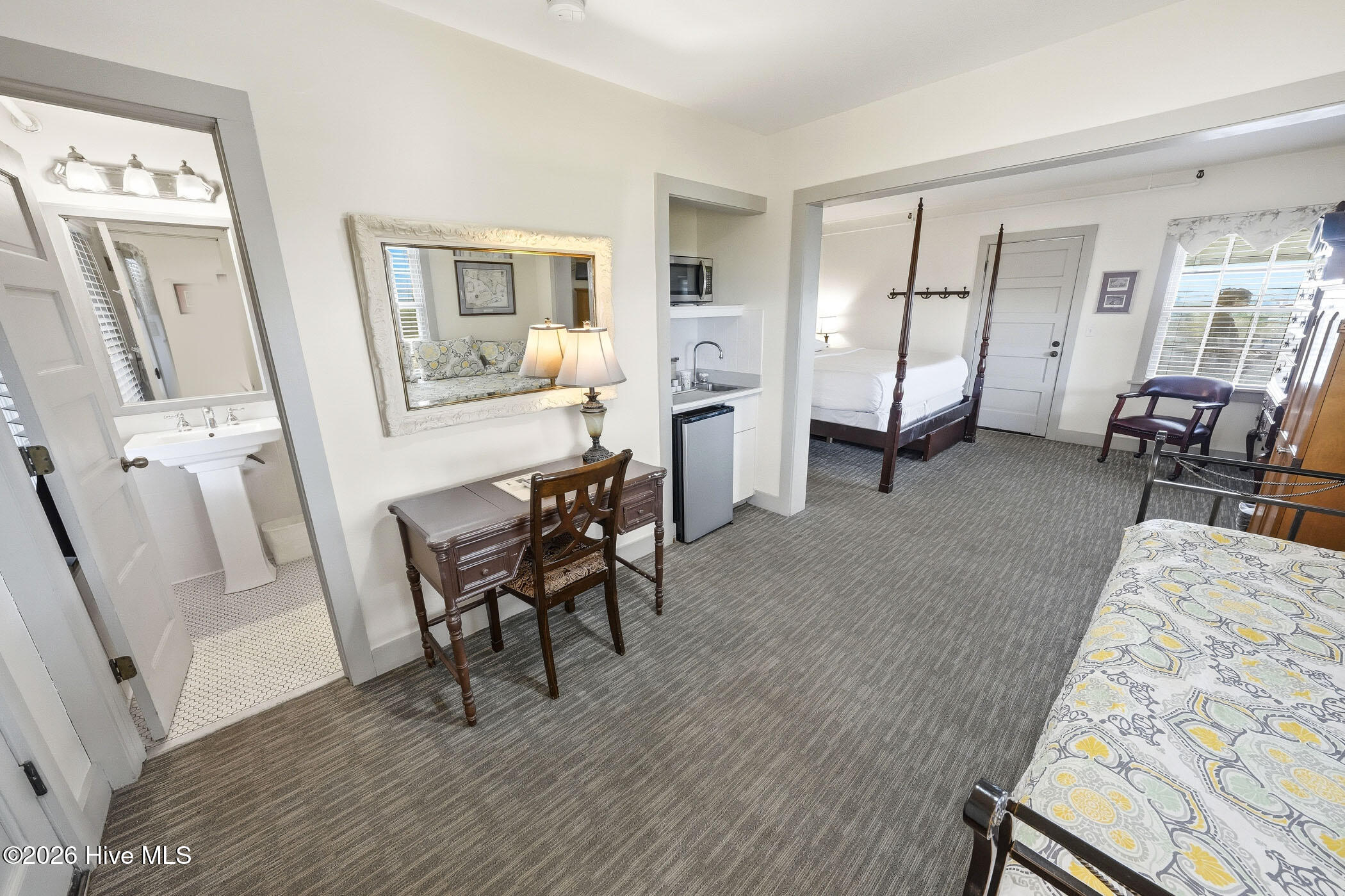 6715 S Croatan Highway, Nags Head, NC, 27959