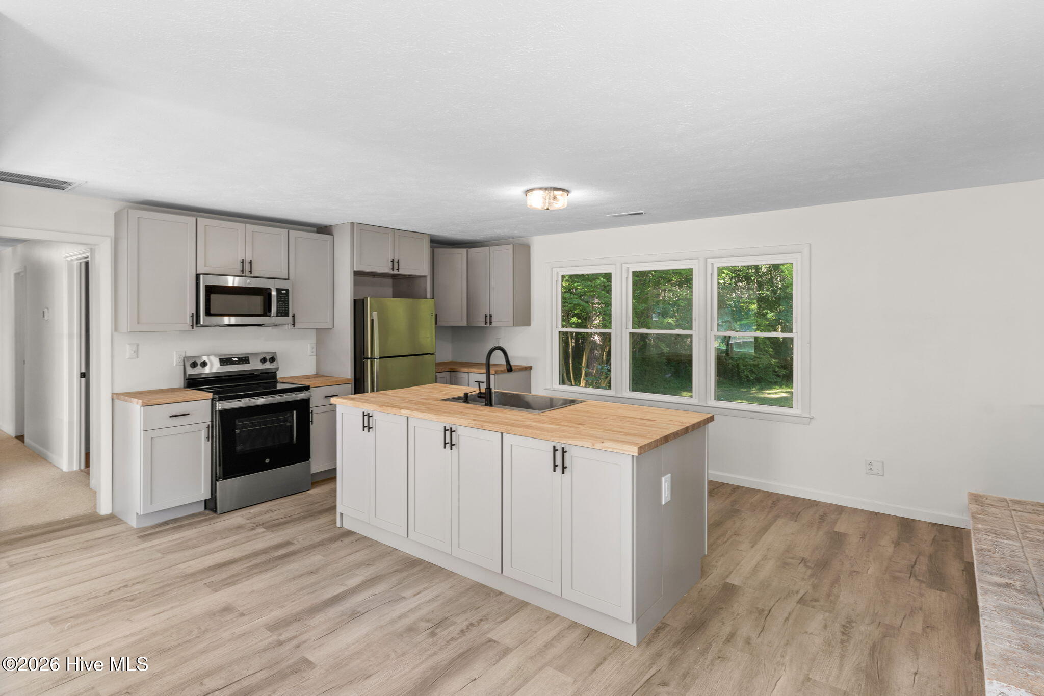 Shirley Johnson - MLS Number: 100575706