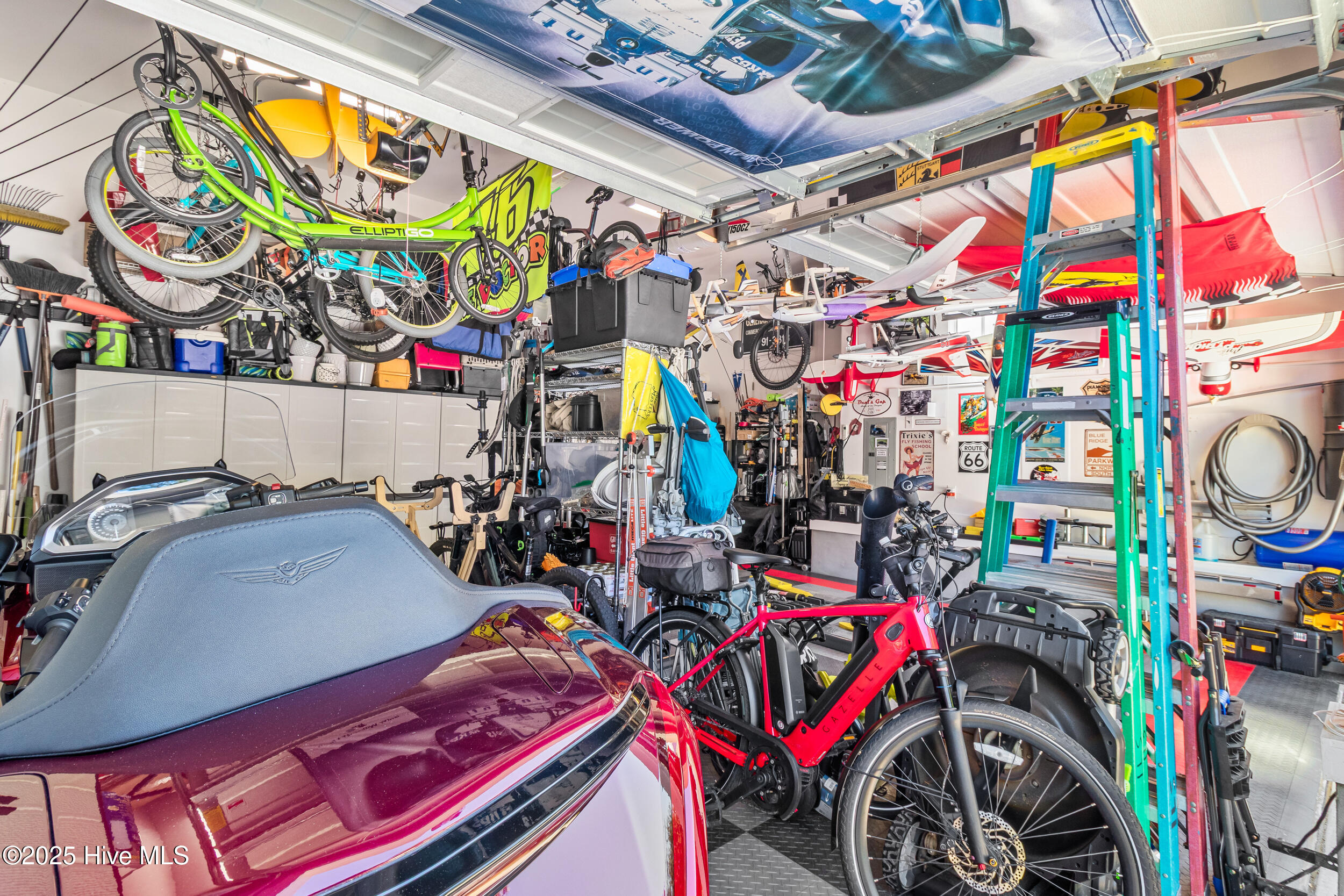 100537766 | Photo 42