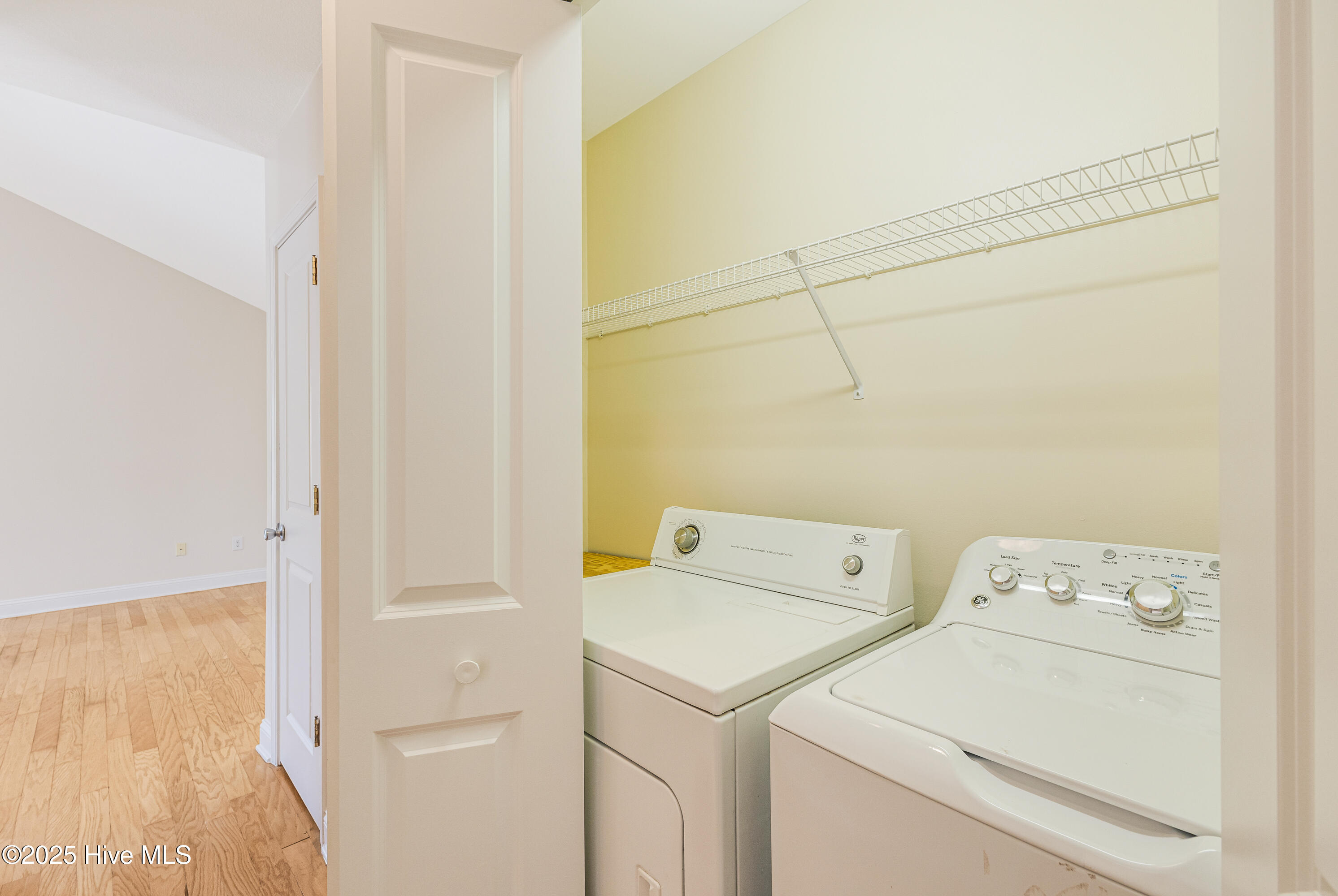 100505553 | Photo 16