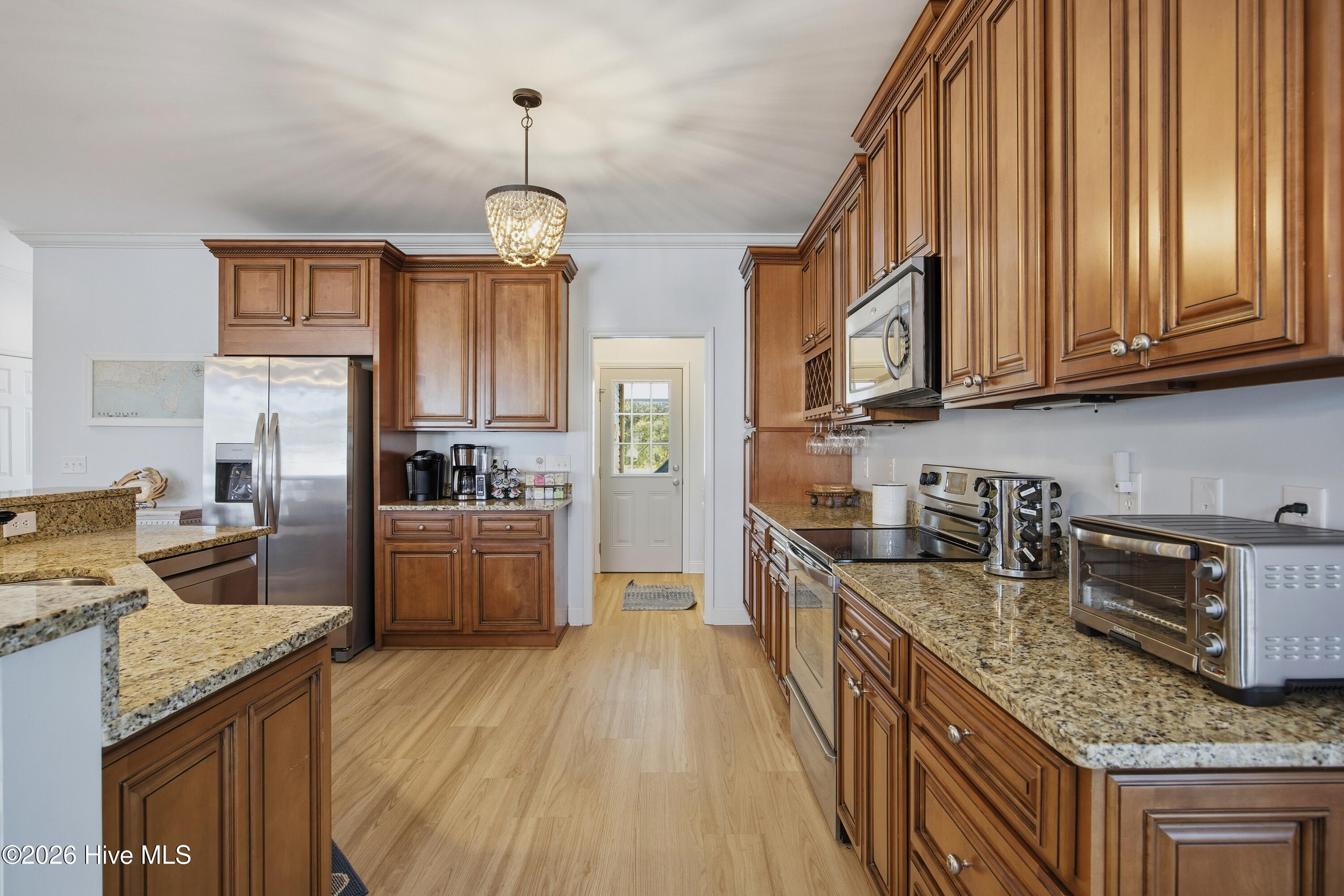 100552701 | Photo 18