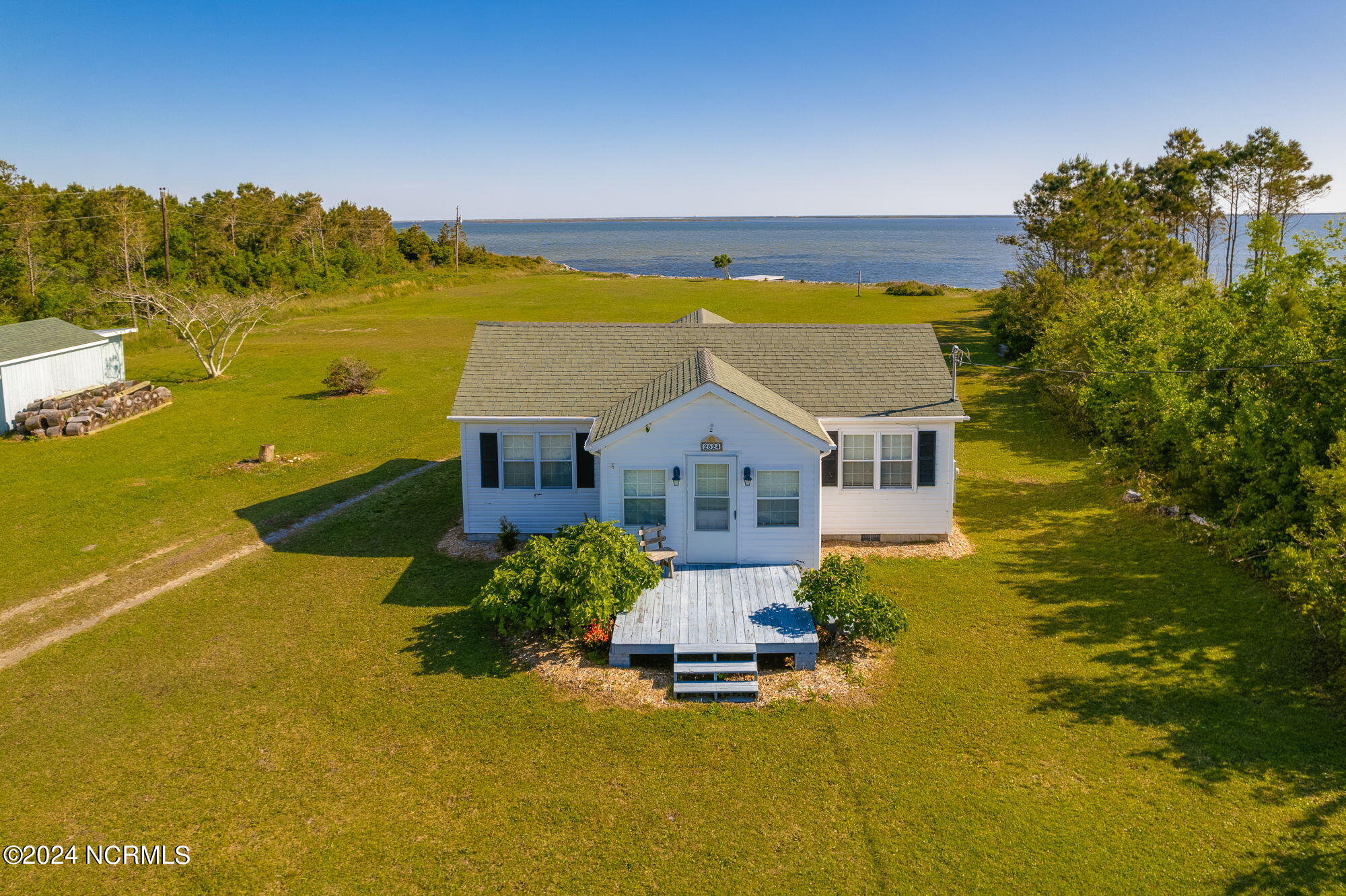 Homes for sale in Cedar Island, NC | 2524 Cedar Island Rd, Cedar Island, NC 28520 | MLS# 100557309