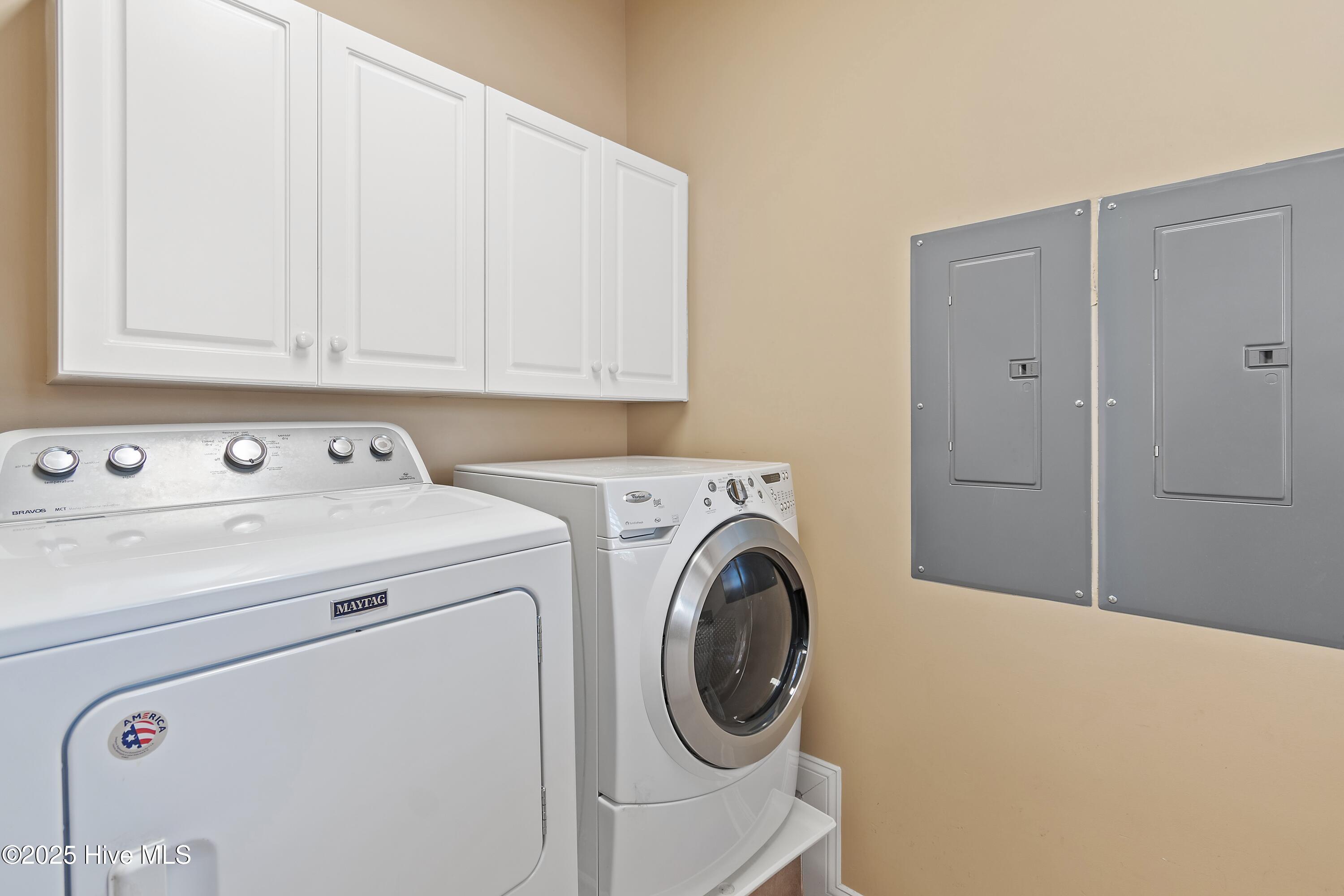 100479094 | Photo 44