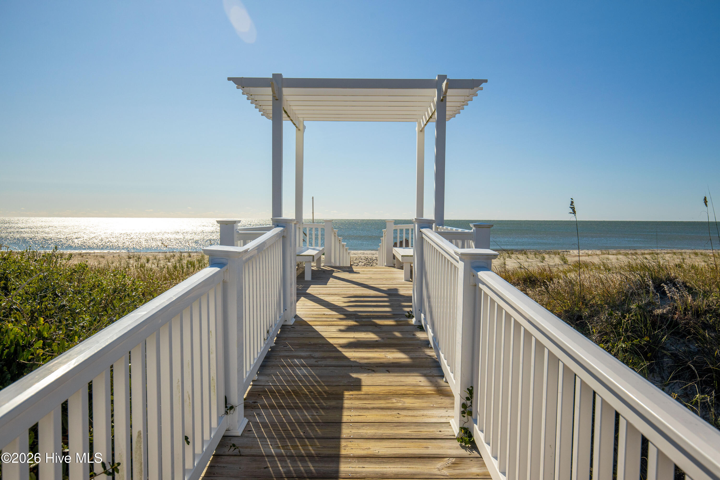 100567463 | Photo 70