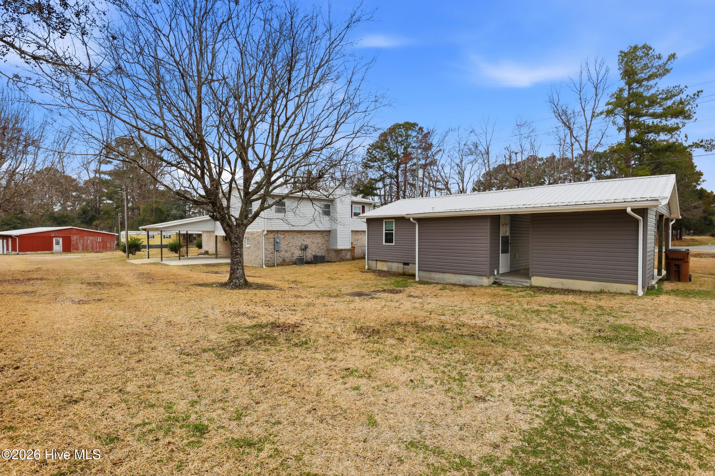 100561311 | Photo 73