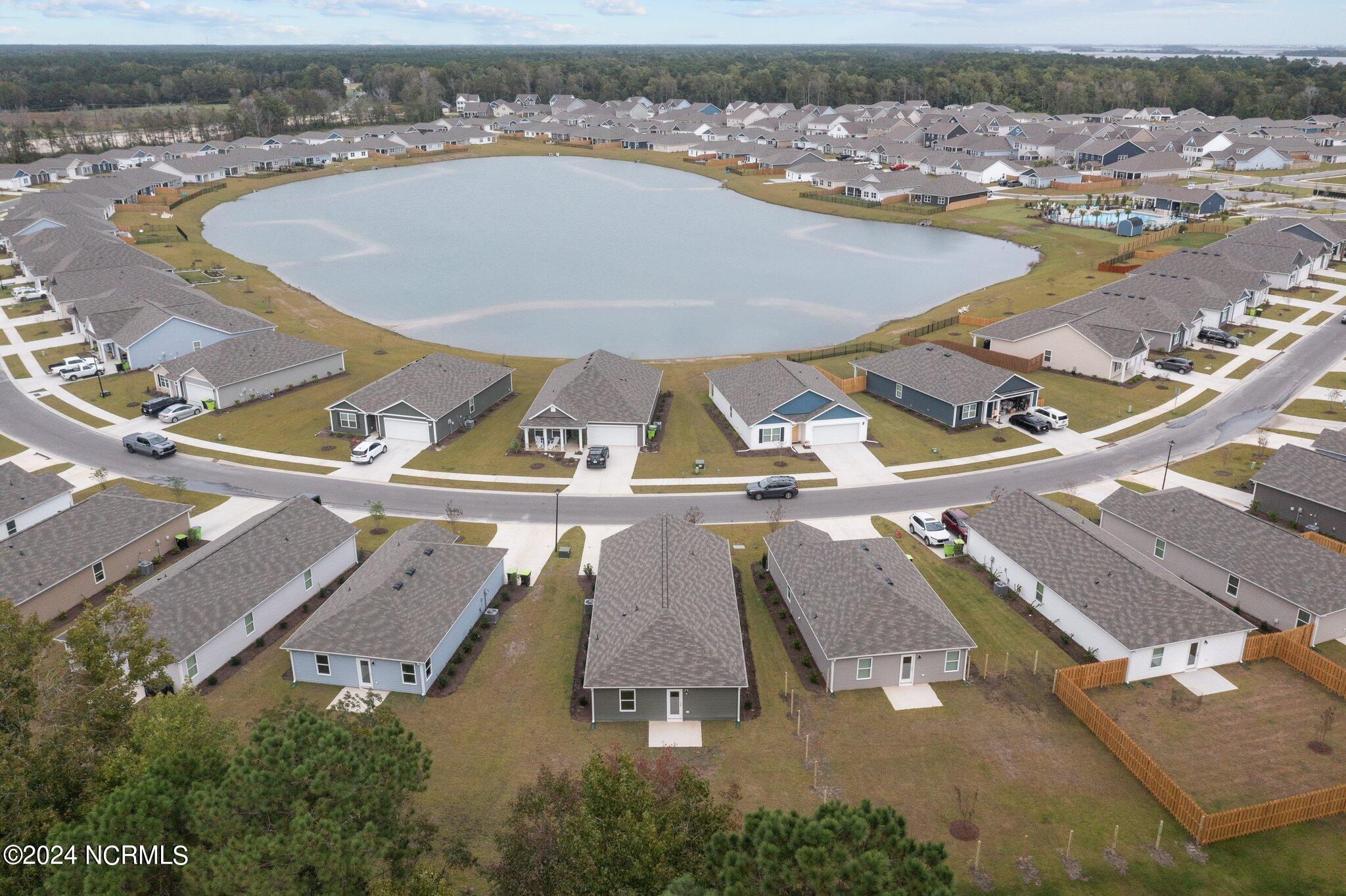 100539322 | Photo 15