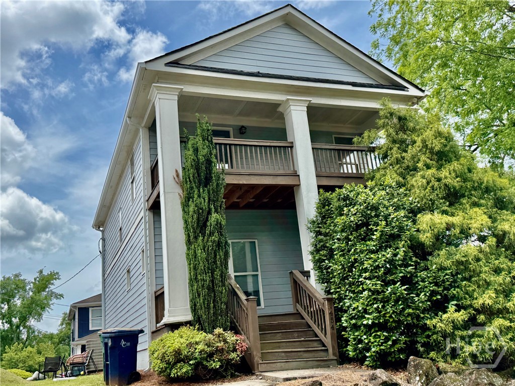 1447 E Broad