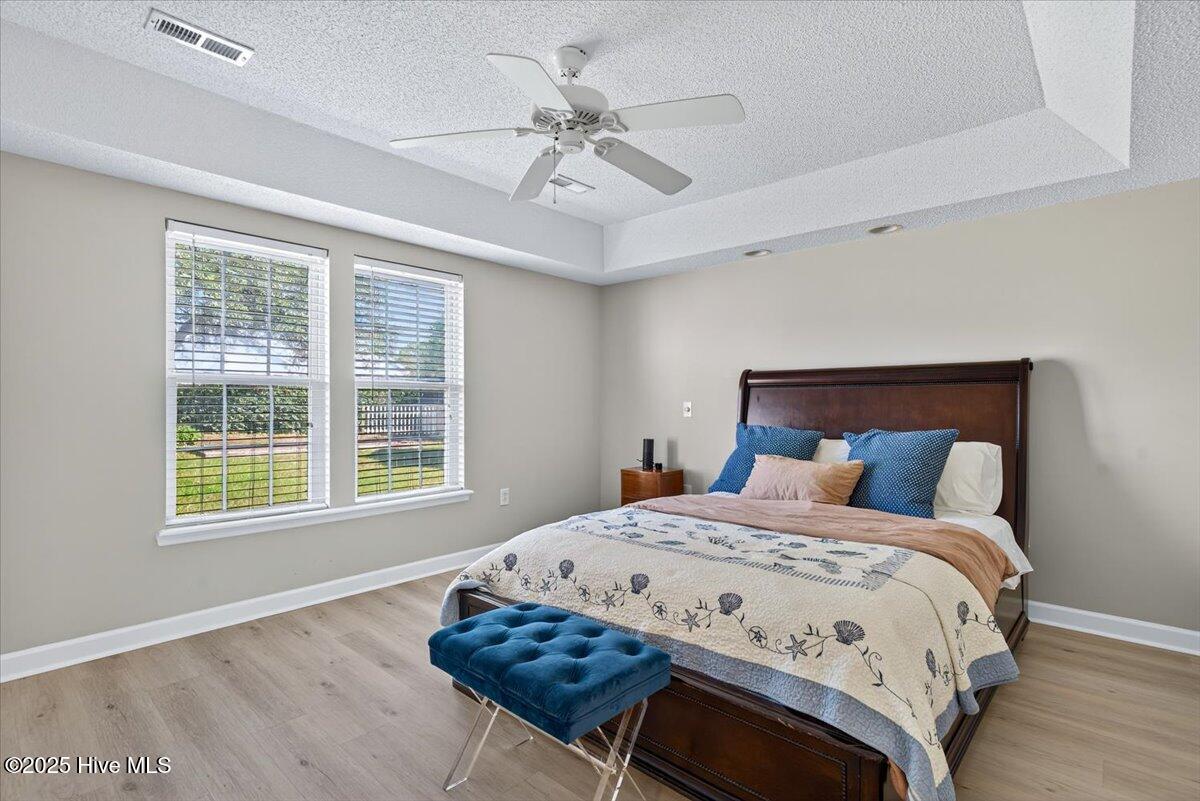 100536706 | Photo 22