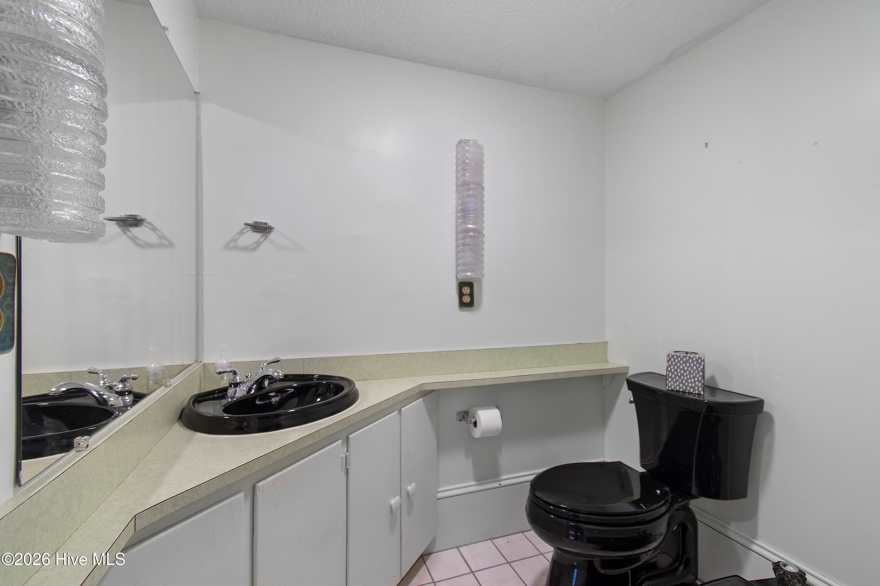 100566206 | Photo 47