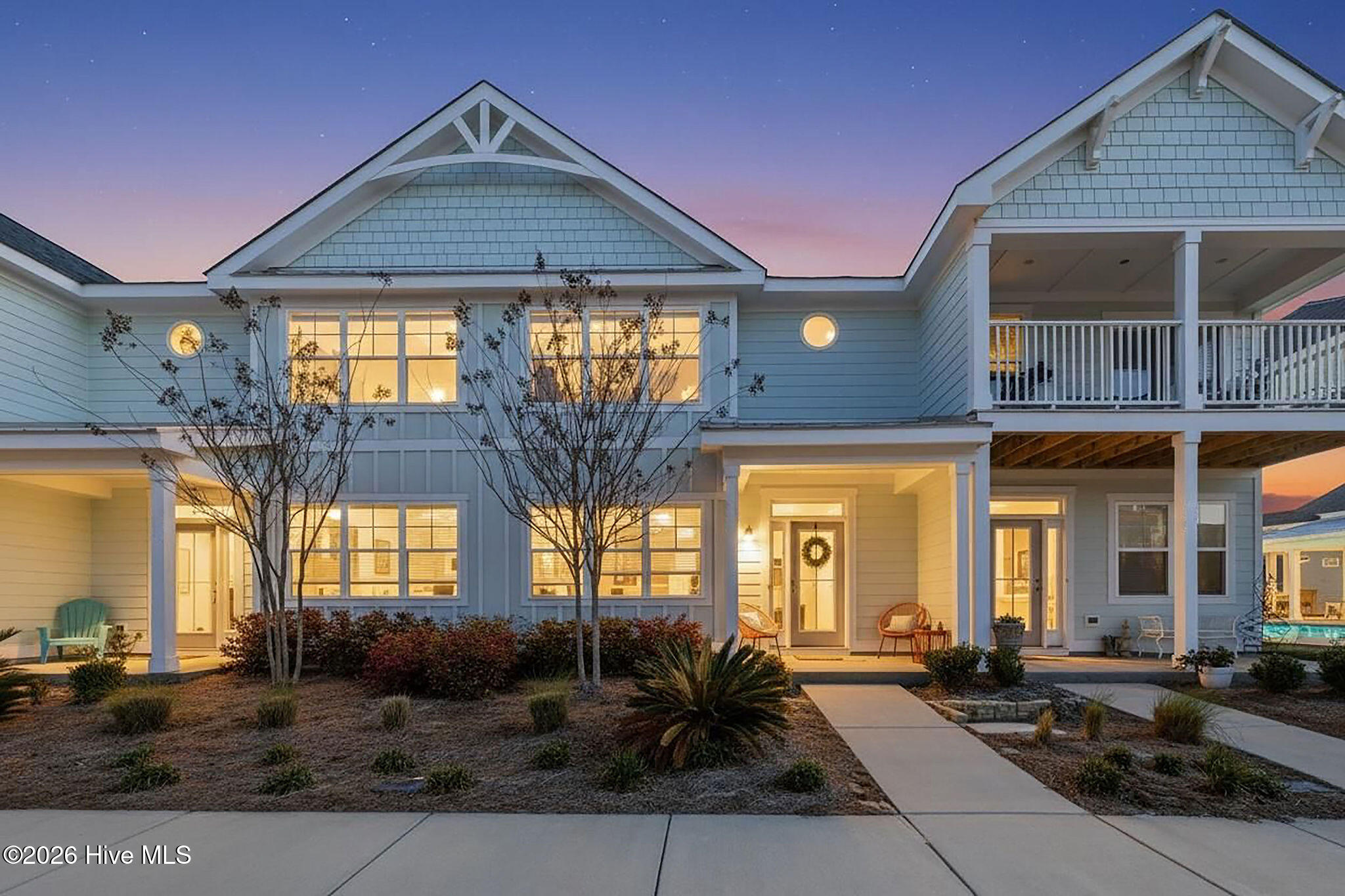 100561271 | Photo 72