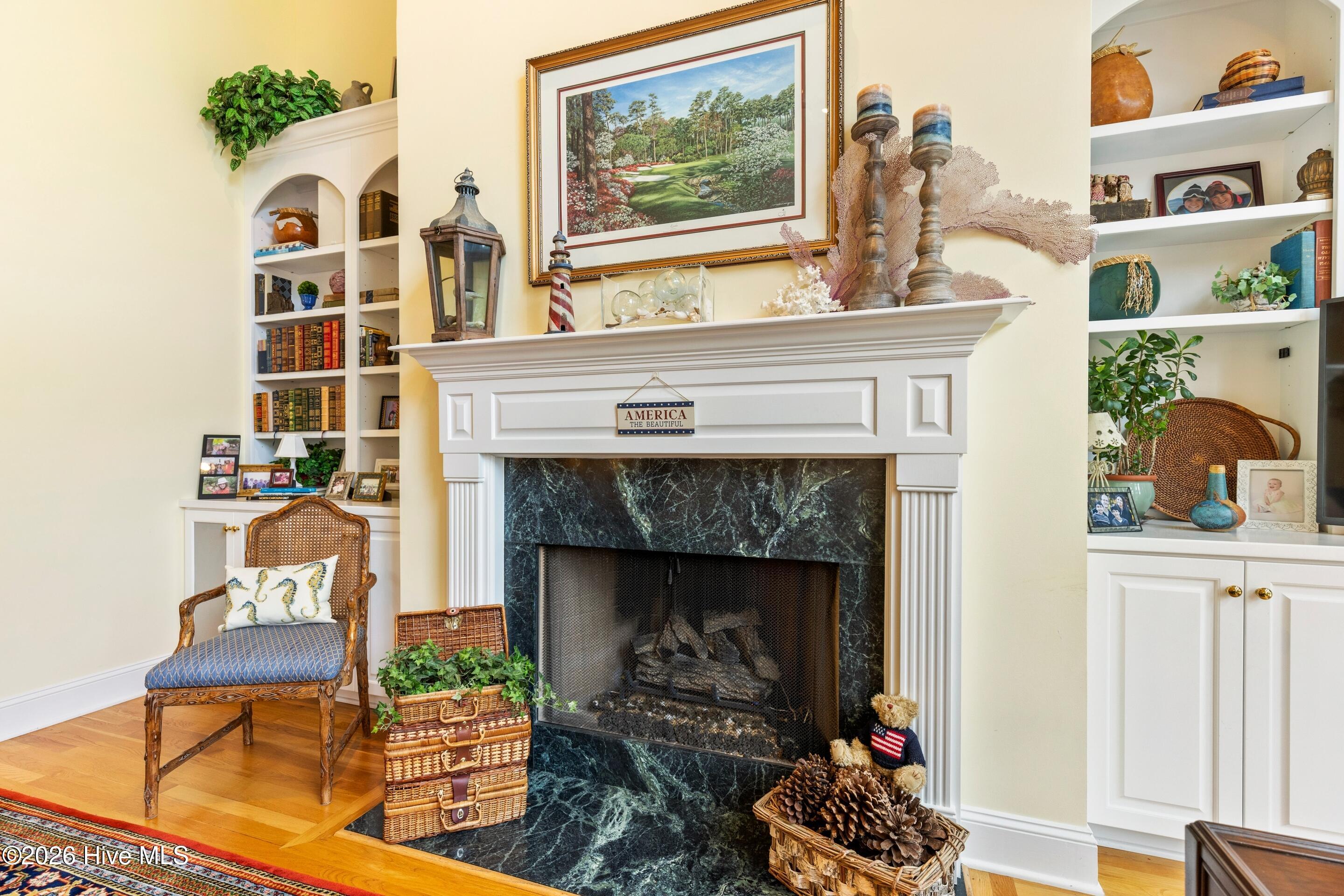 100562190 | Photo 27