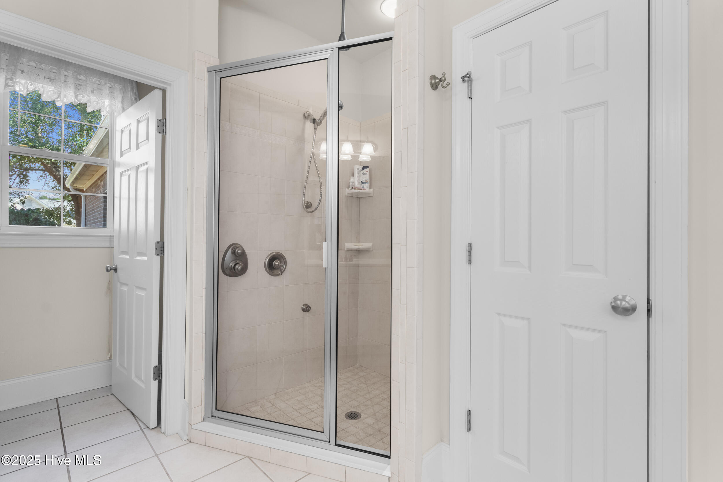 100536659 | Photo 22