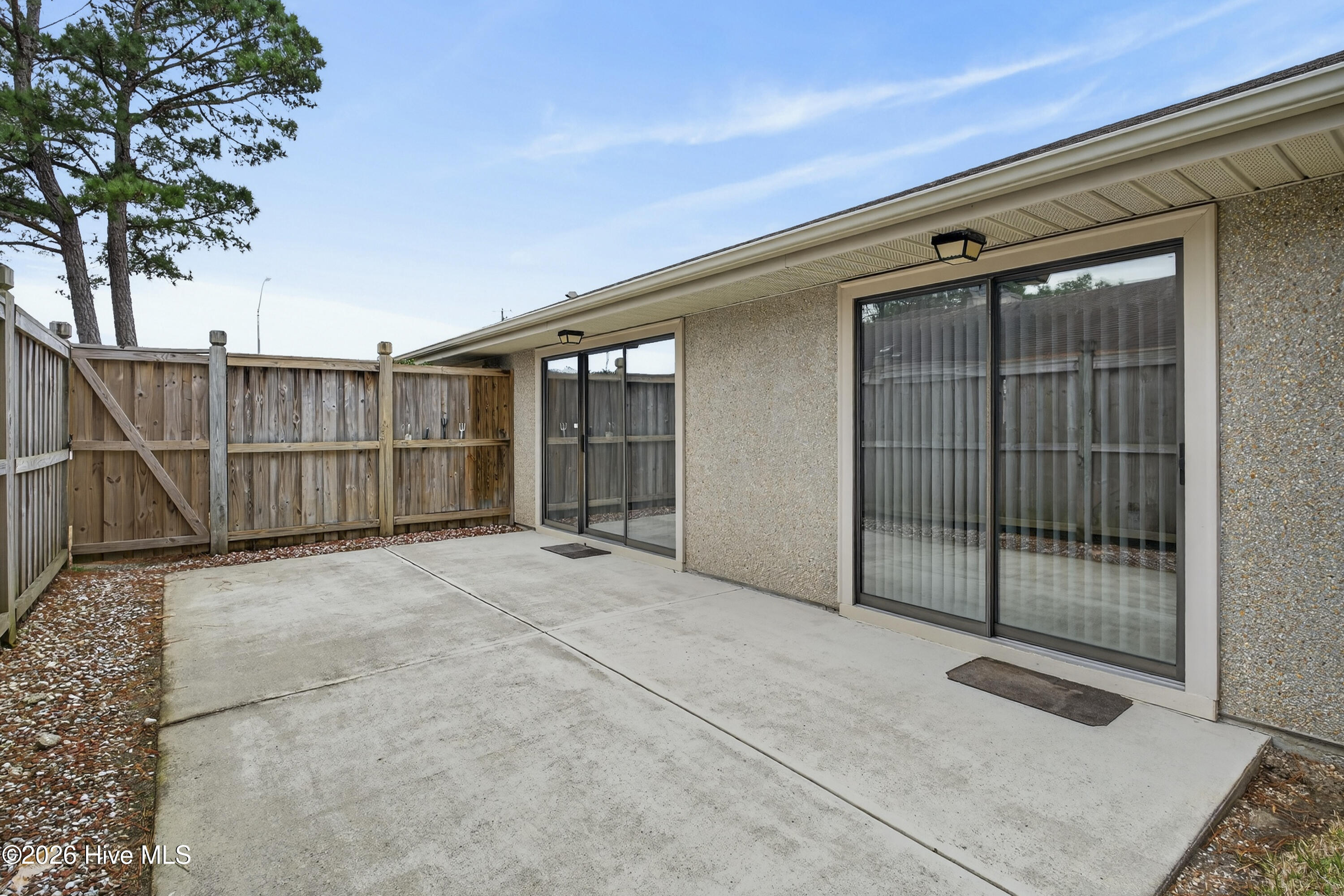 100557206 | Photo 14