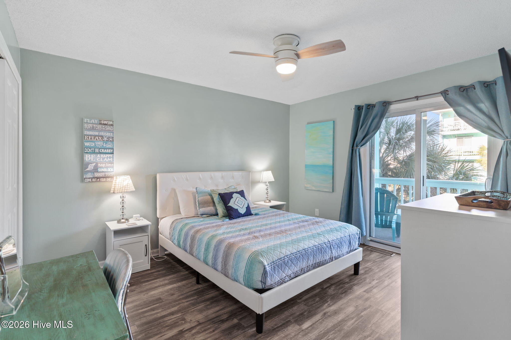 100560937 | Photo 29