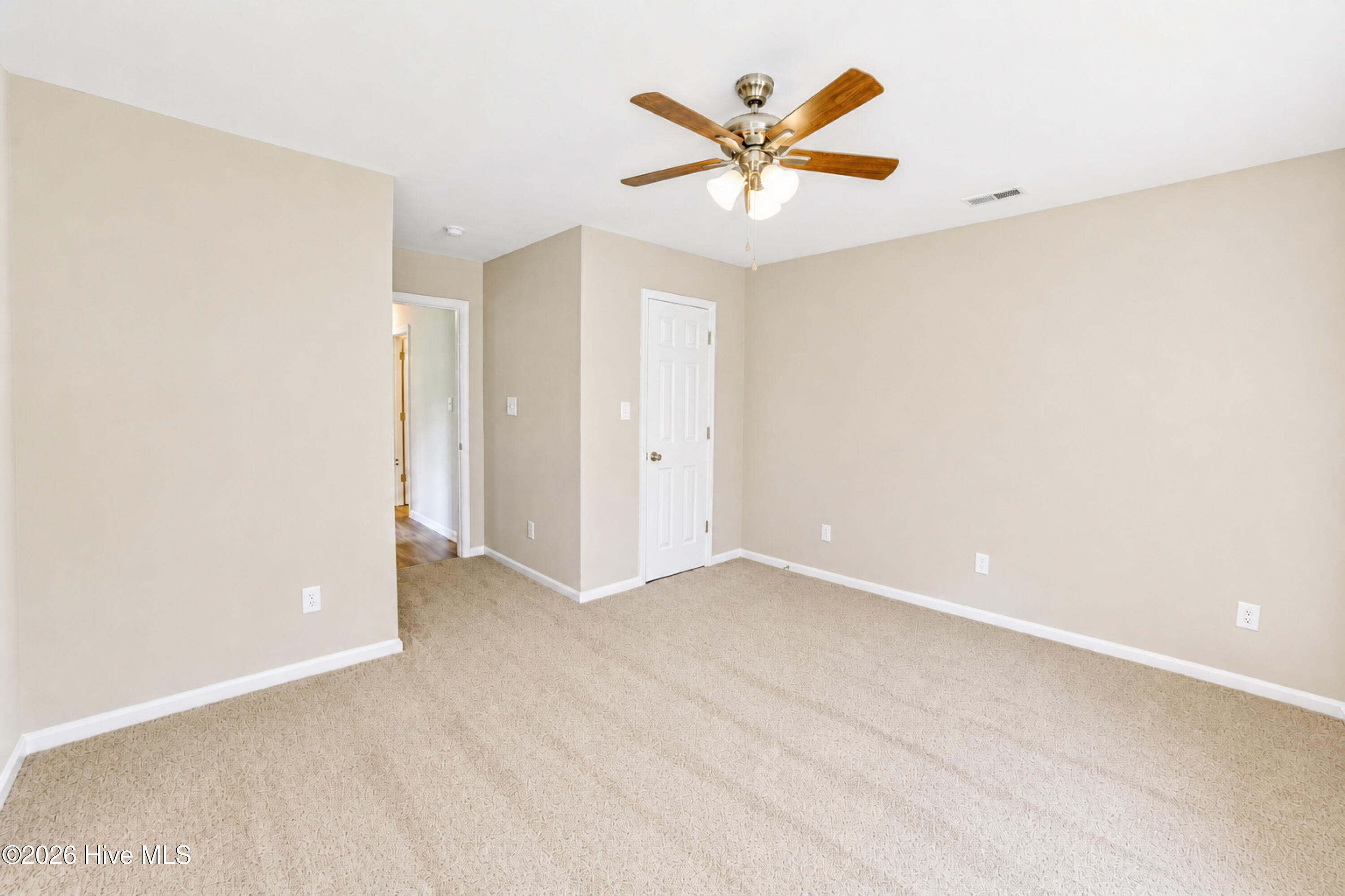 303 Big Tree Lane,Chinquapin