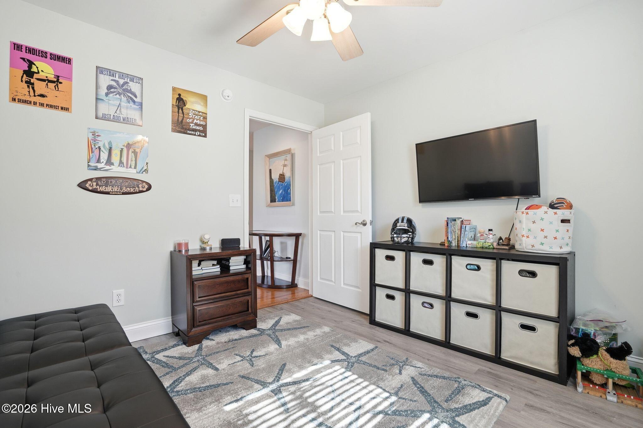 100555111 | Photo 63