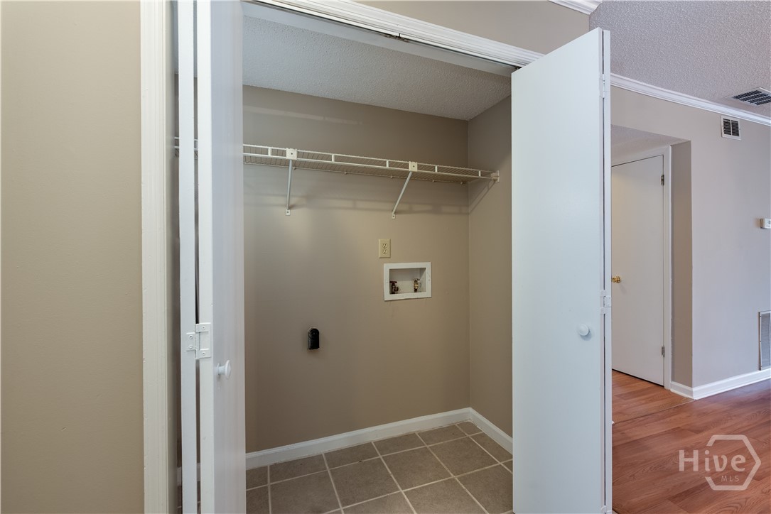 2nd image of 2505 W Broad St, Athens, GA 30606