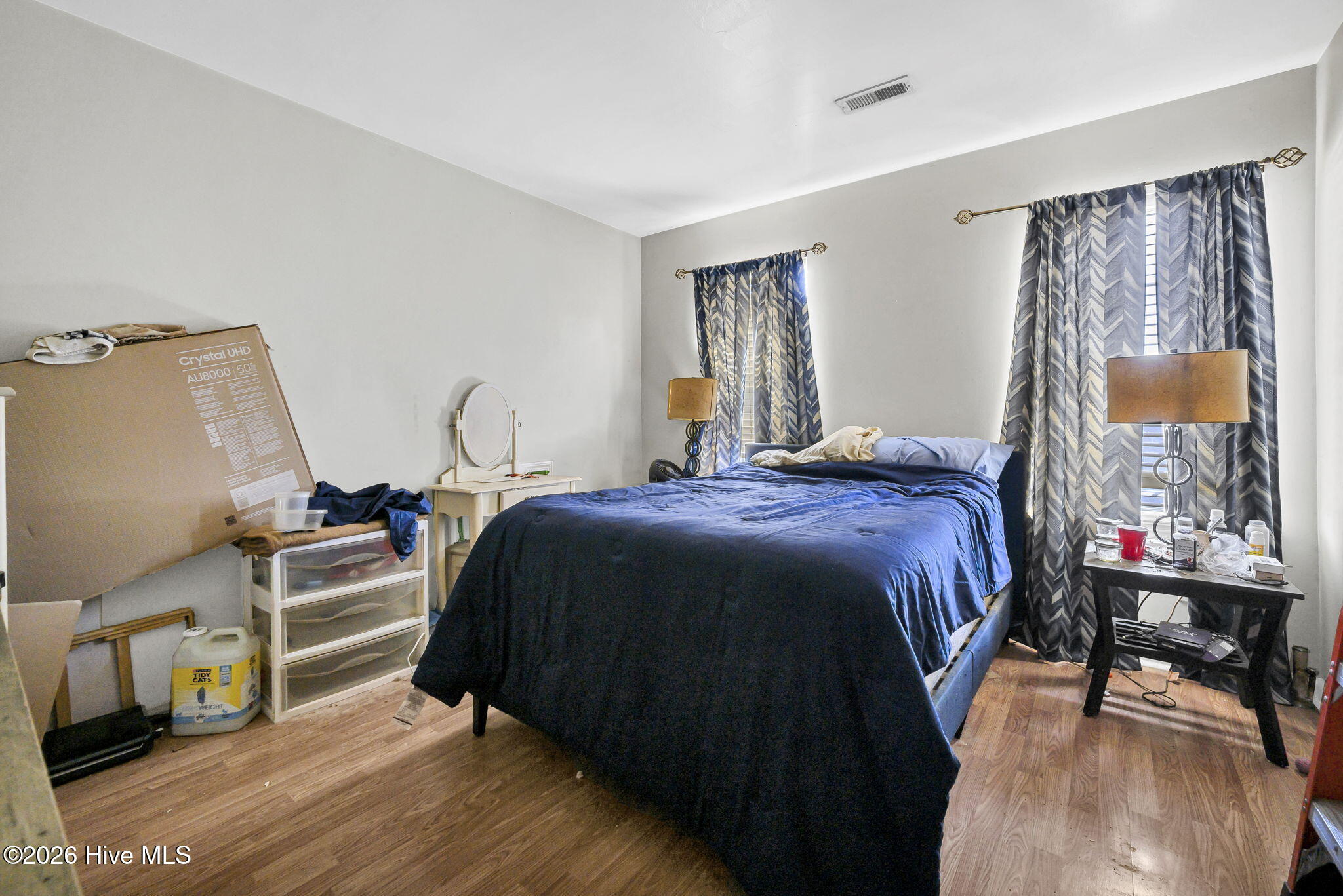 100570631 | Photo 15