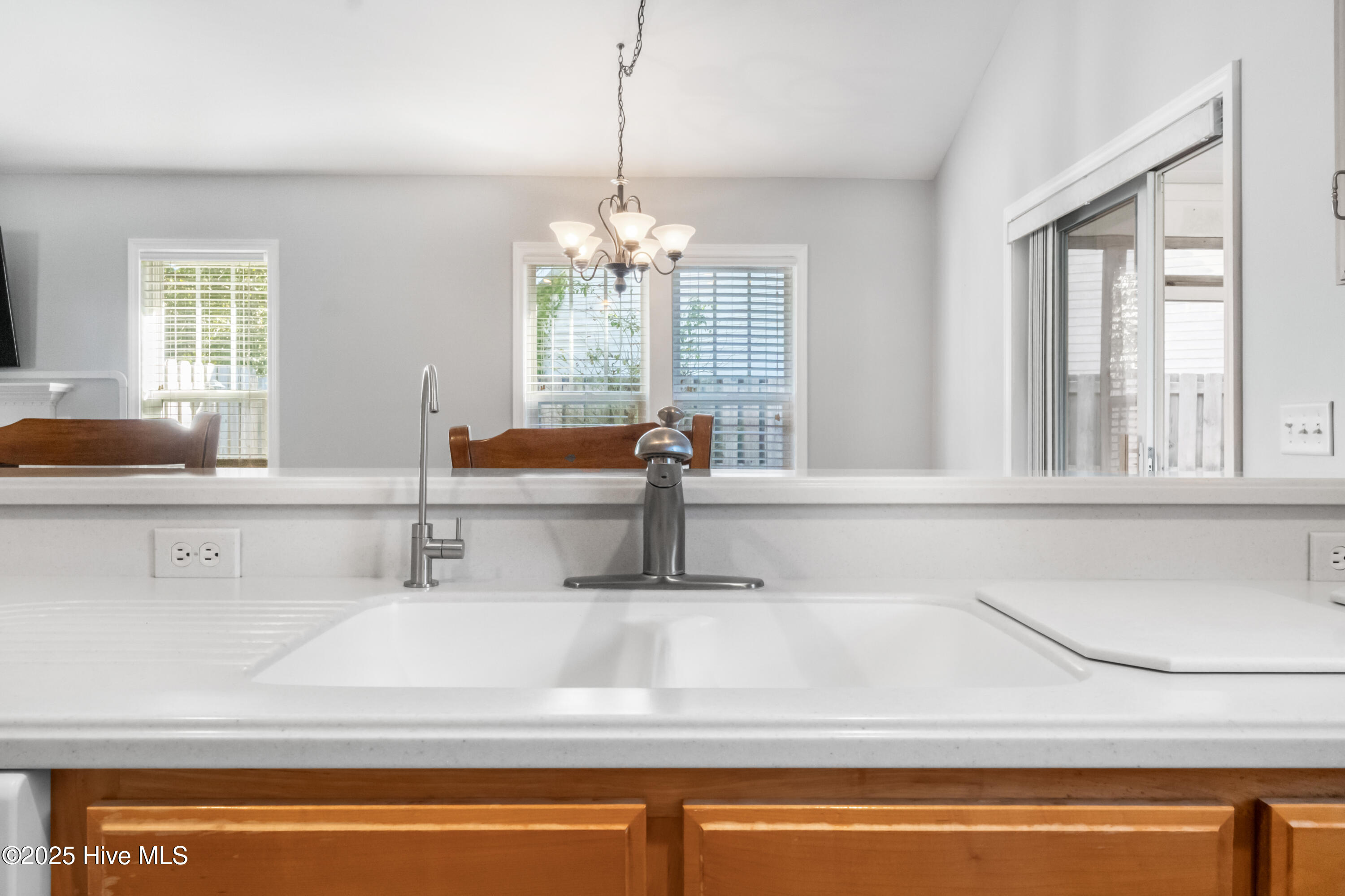 100535506 | Photo 17