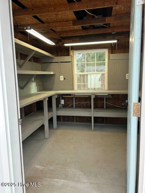 100492743 | Photo 54