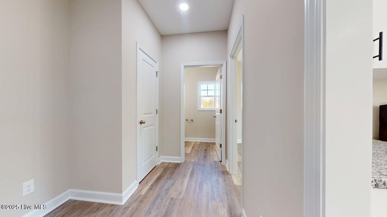 100542027 | Photo 23