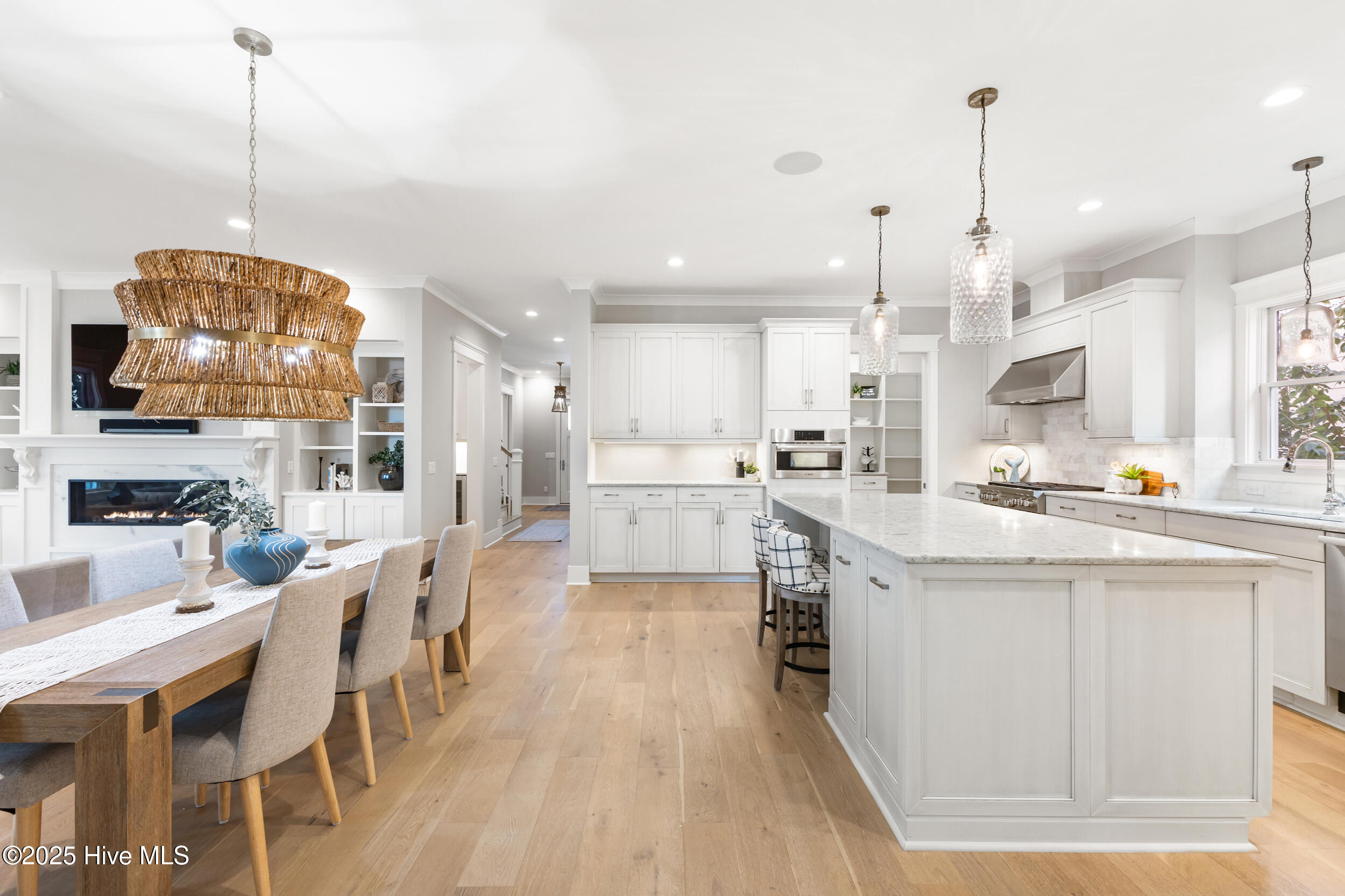 100535952 | Photo 28