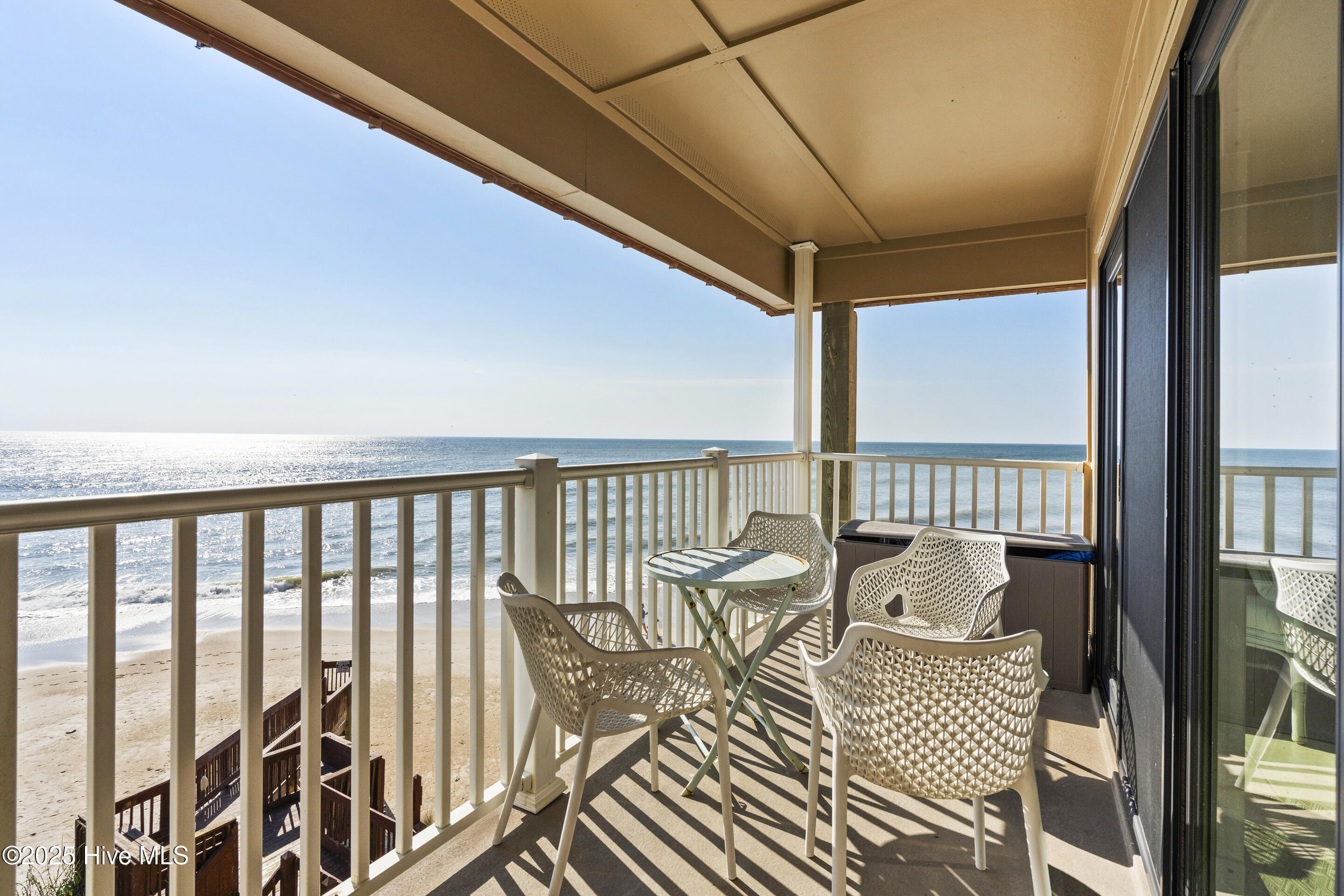 100529356 | Photo 28