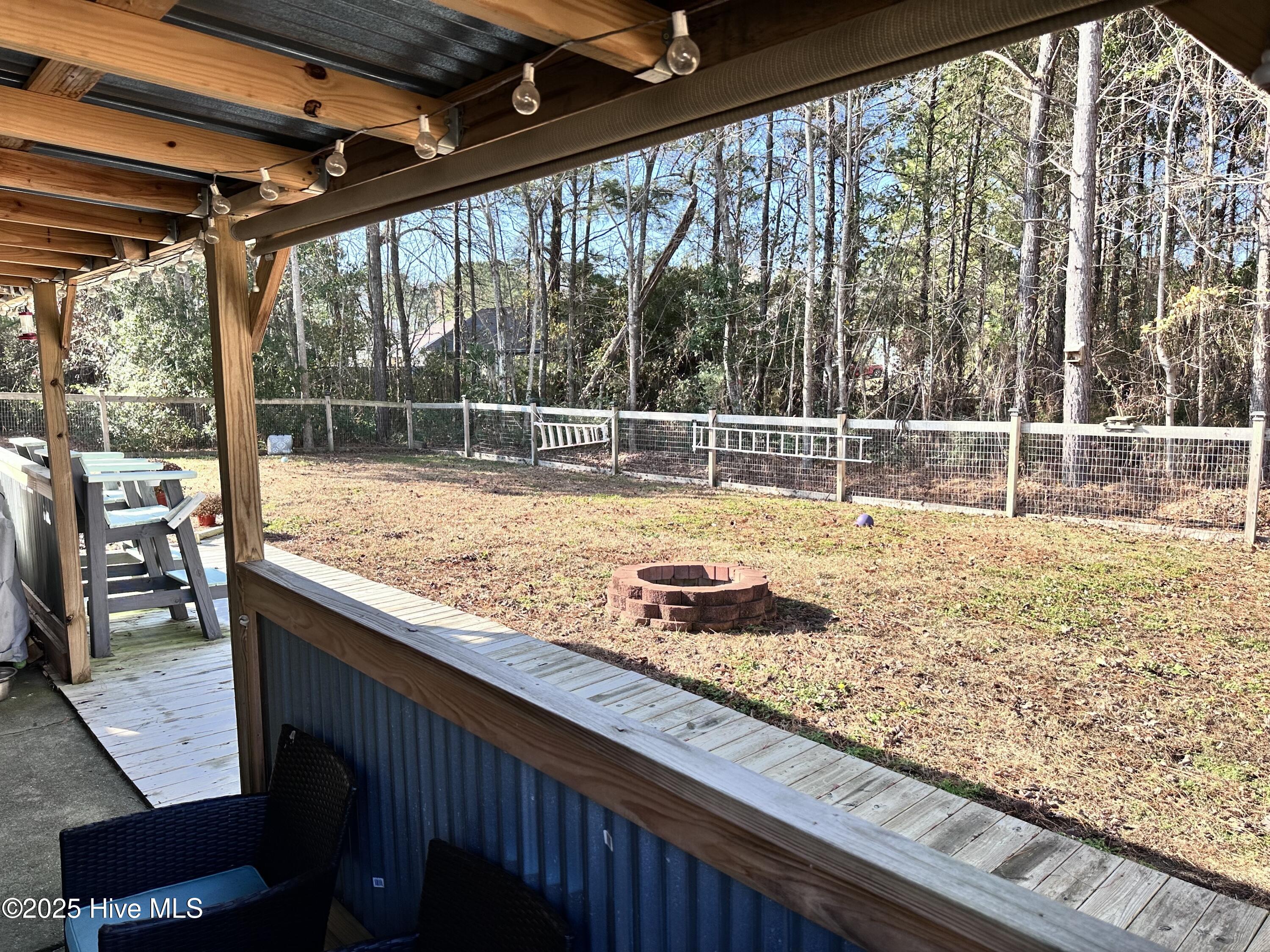 100546985 | Photo 32