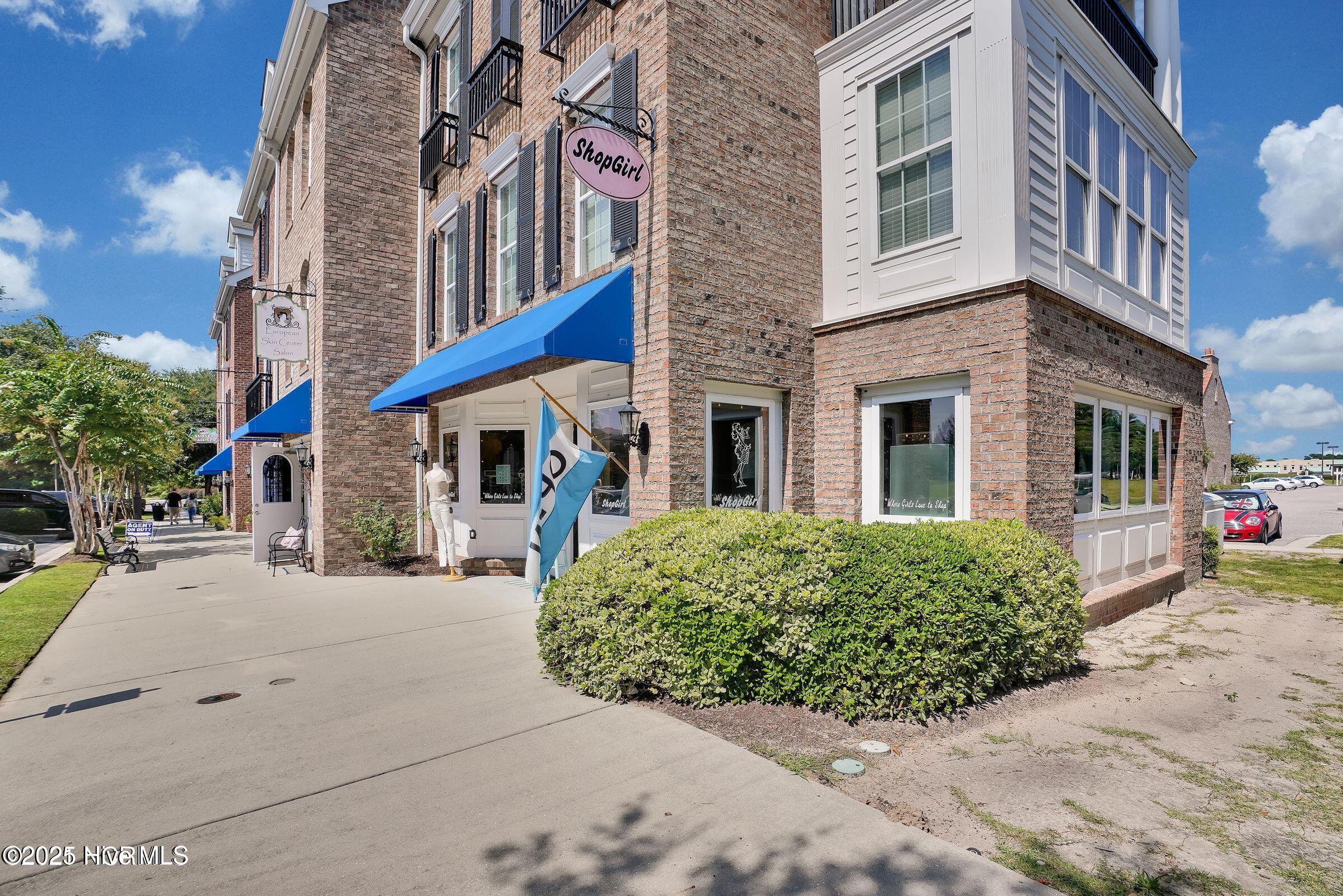 100514003 | Photo 18