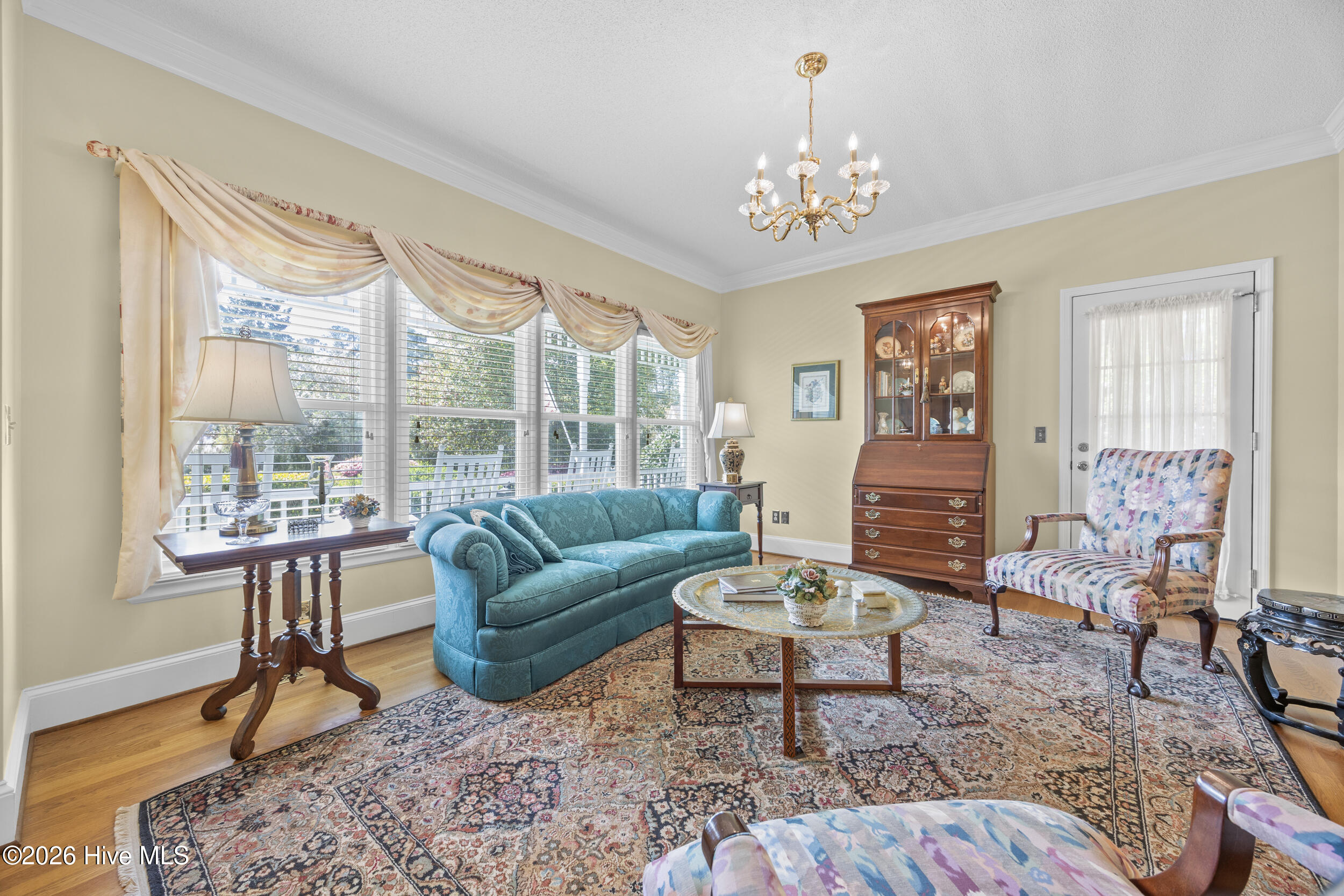 100564035 | Photo 15