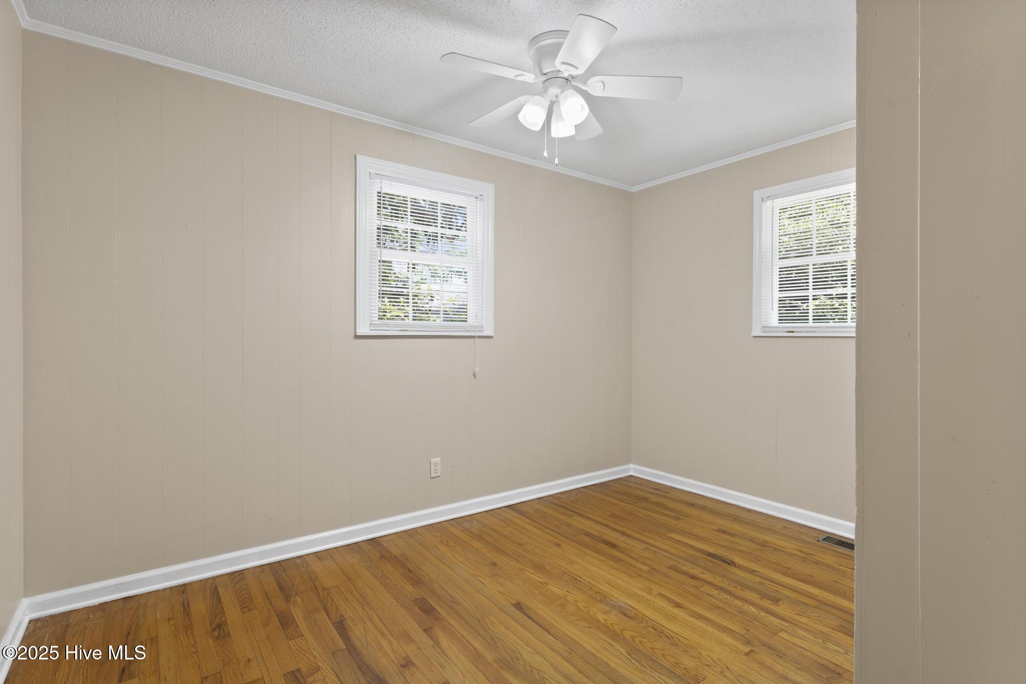 100541760 | Photo 14