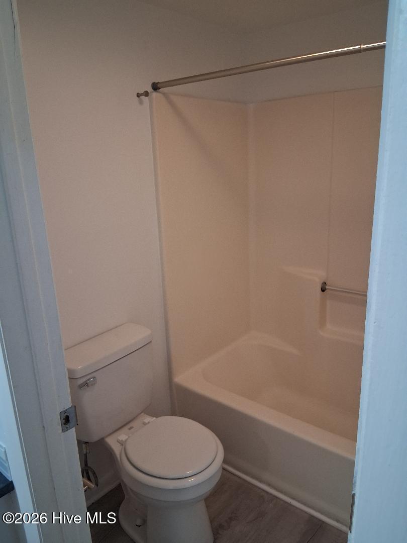 100551562 | Photo 12