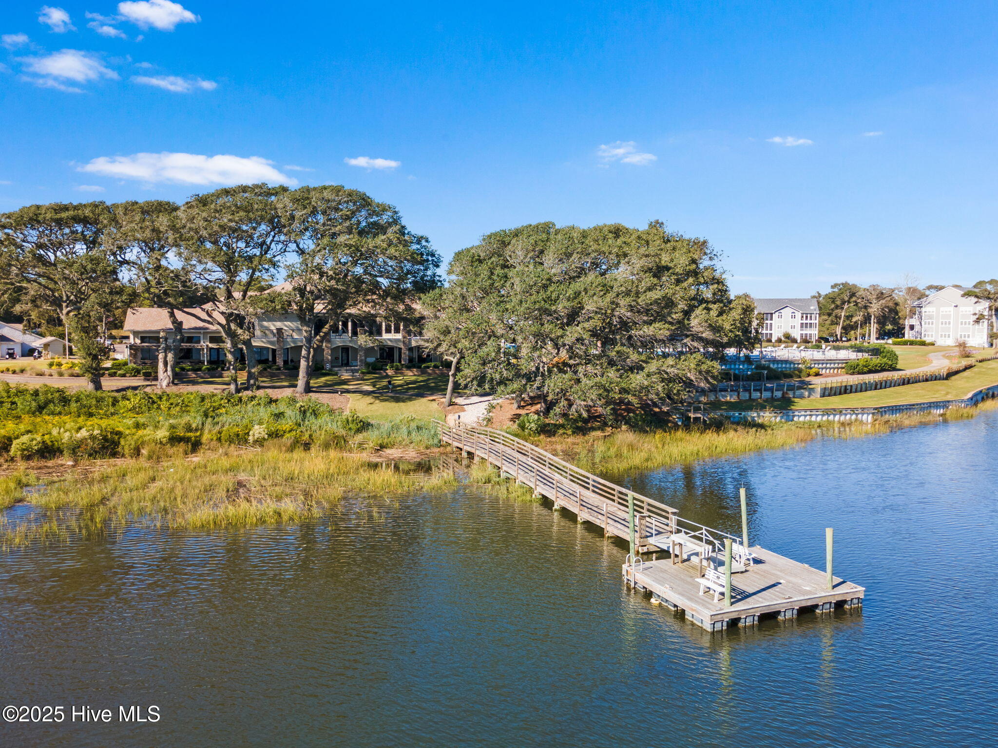 100508279 | Photo 59