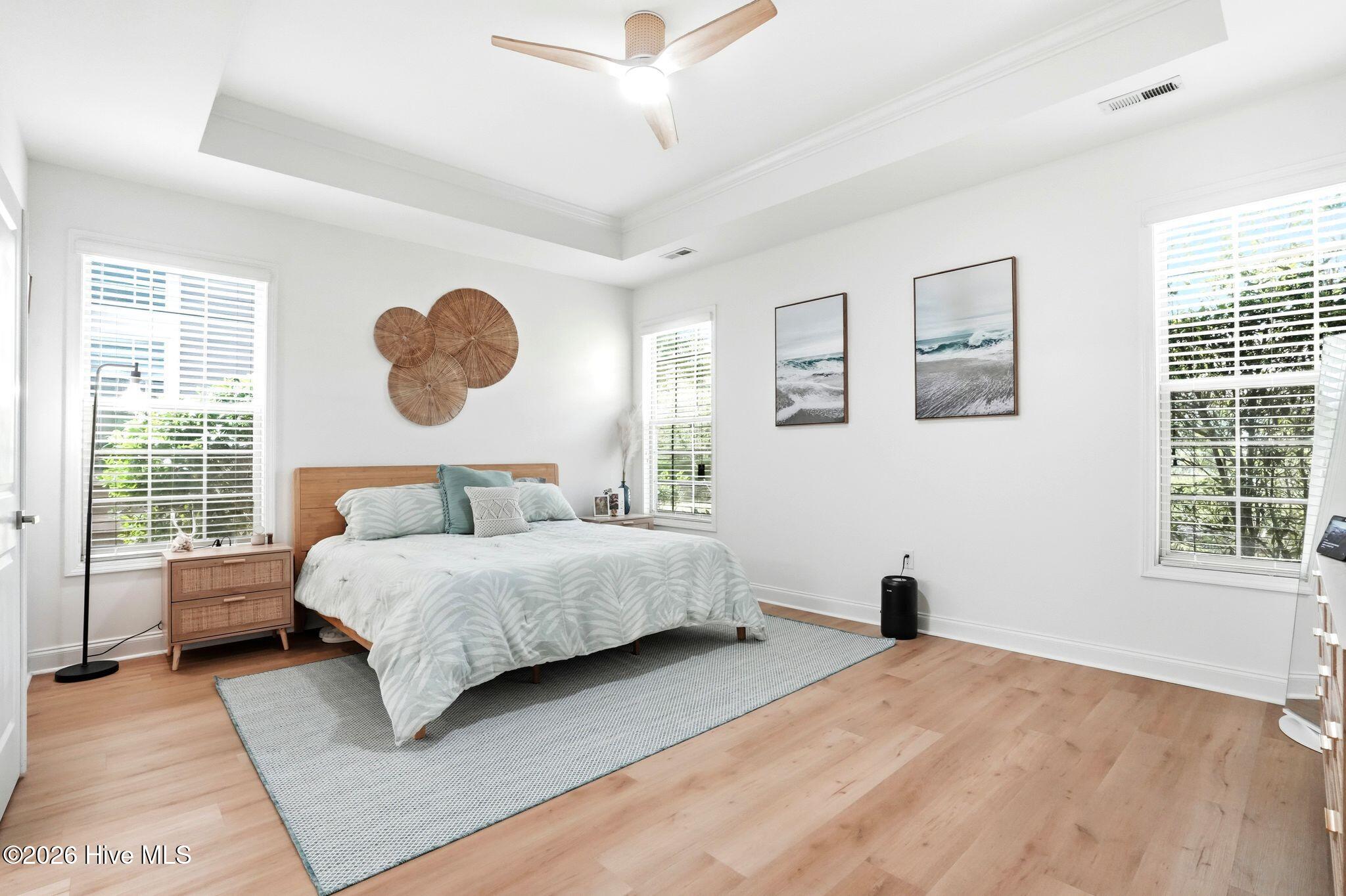 100566461 | Photo 29