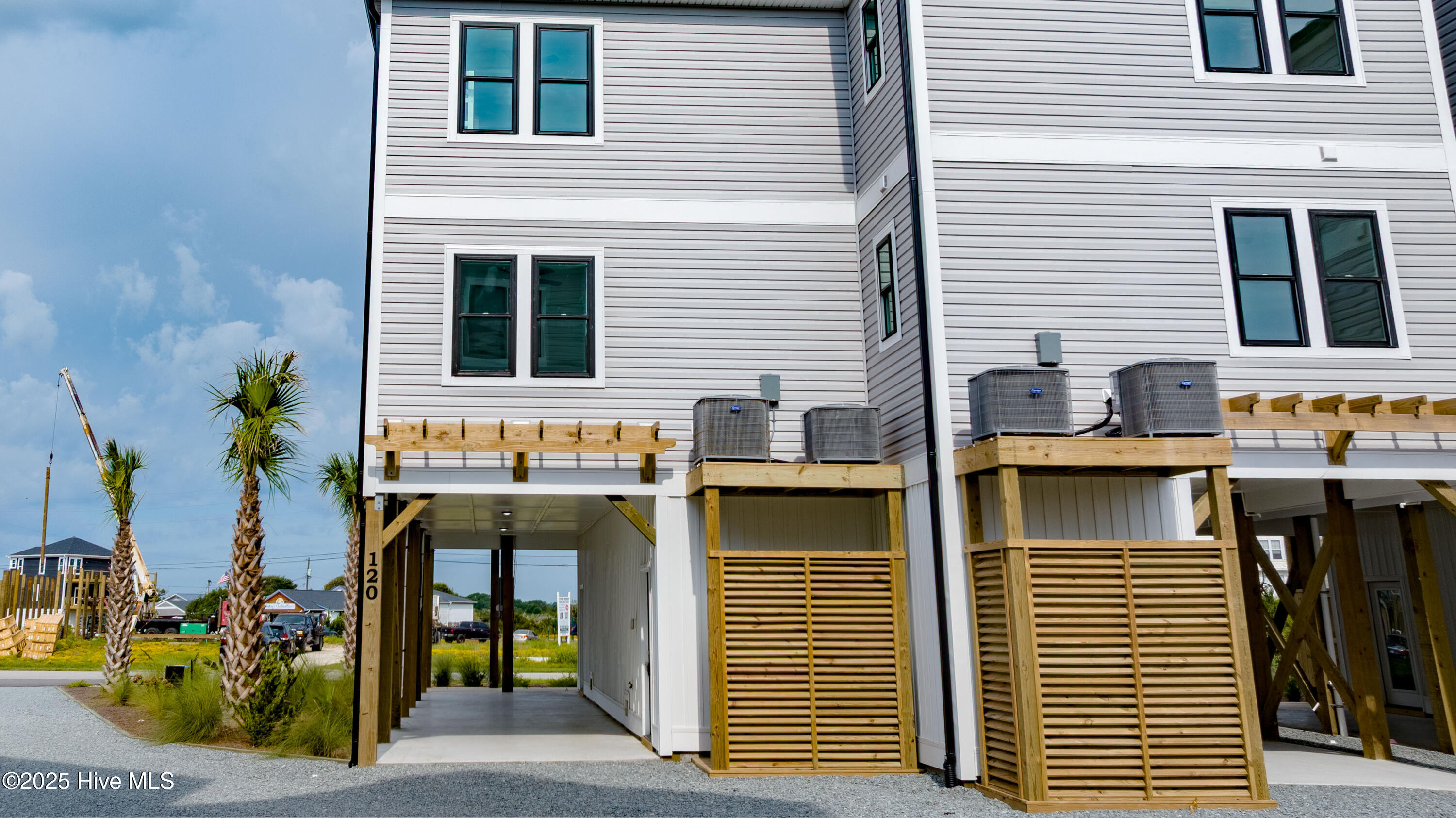 100474523 | Photo 67