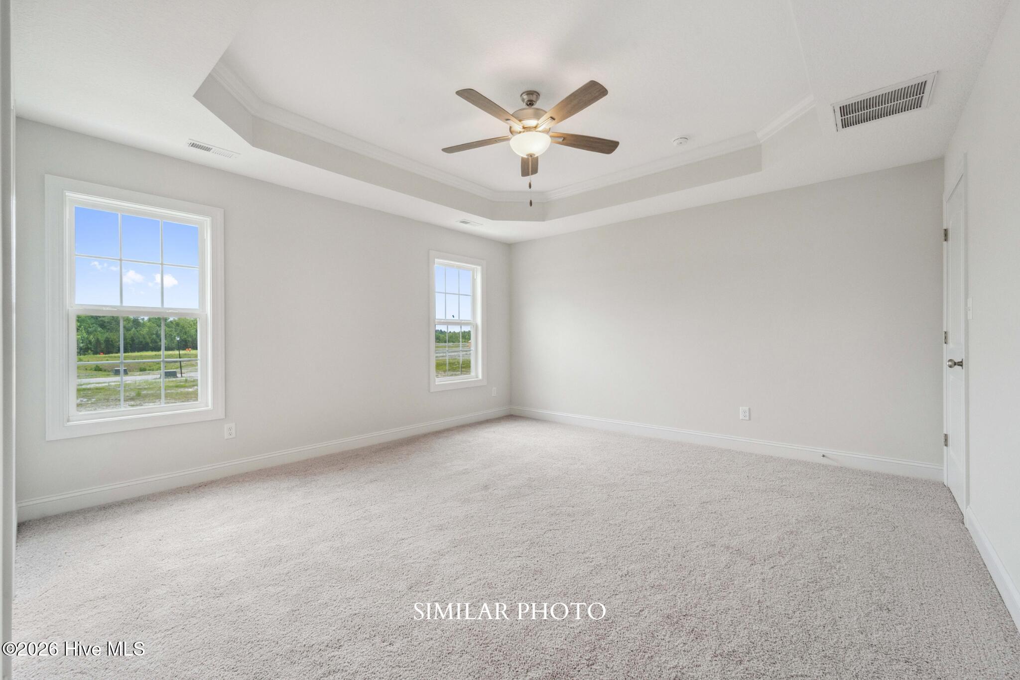 100561263 | Photo 16