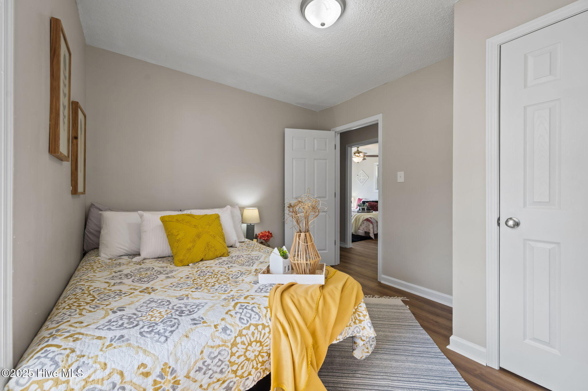 100539166 | Photo 31