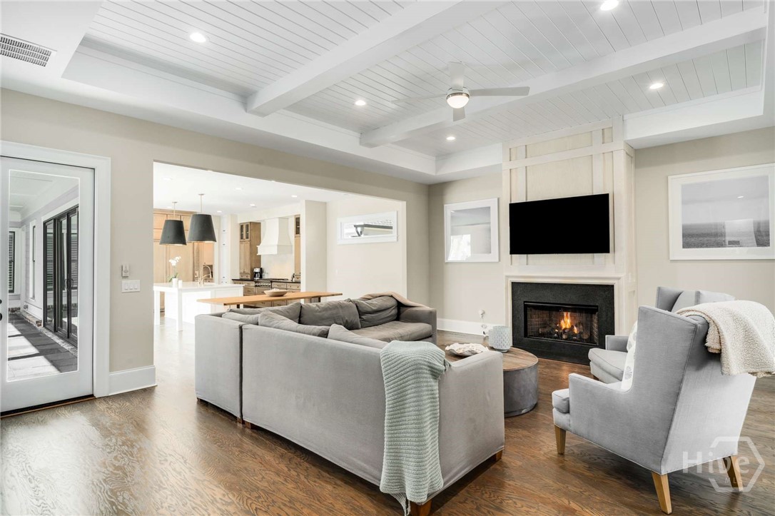 HARDWOOD???????????????????????????????????????? FLOORS