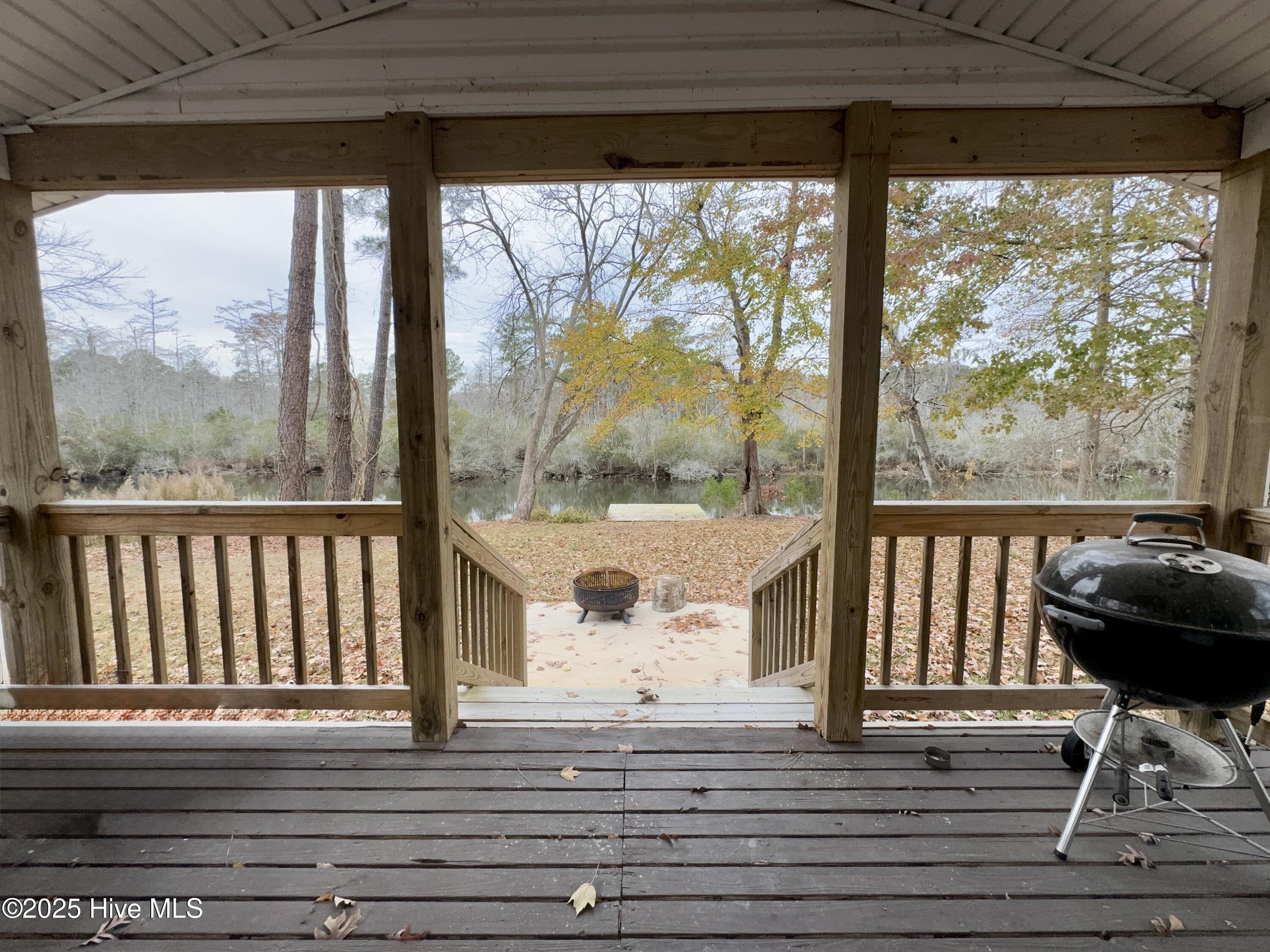 BACK DECK