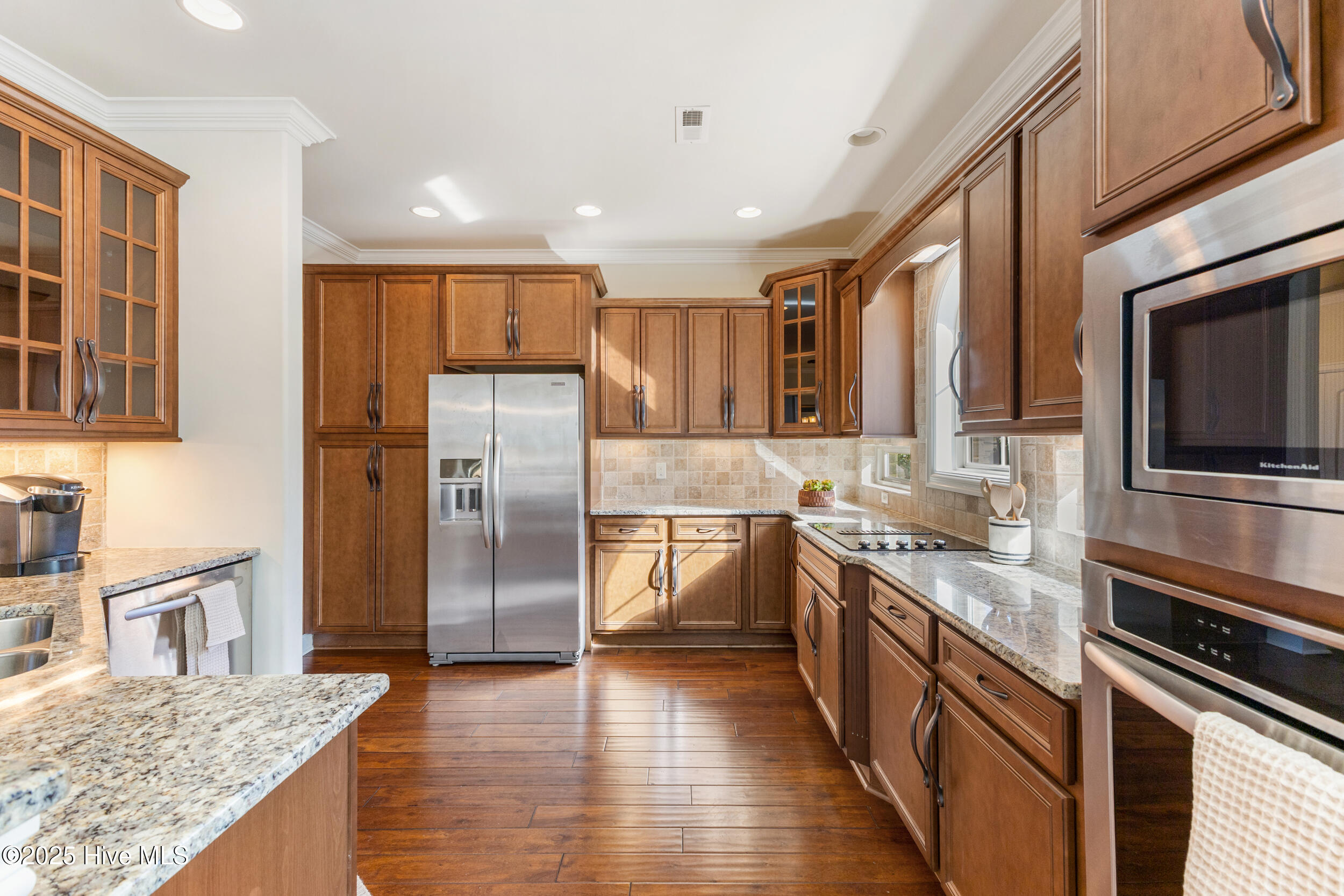 100539412 | Photo 10