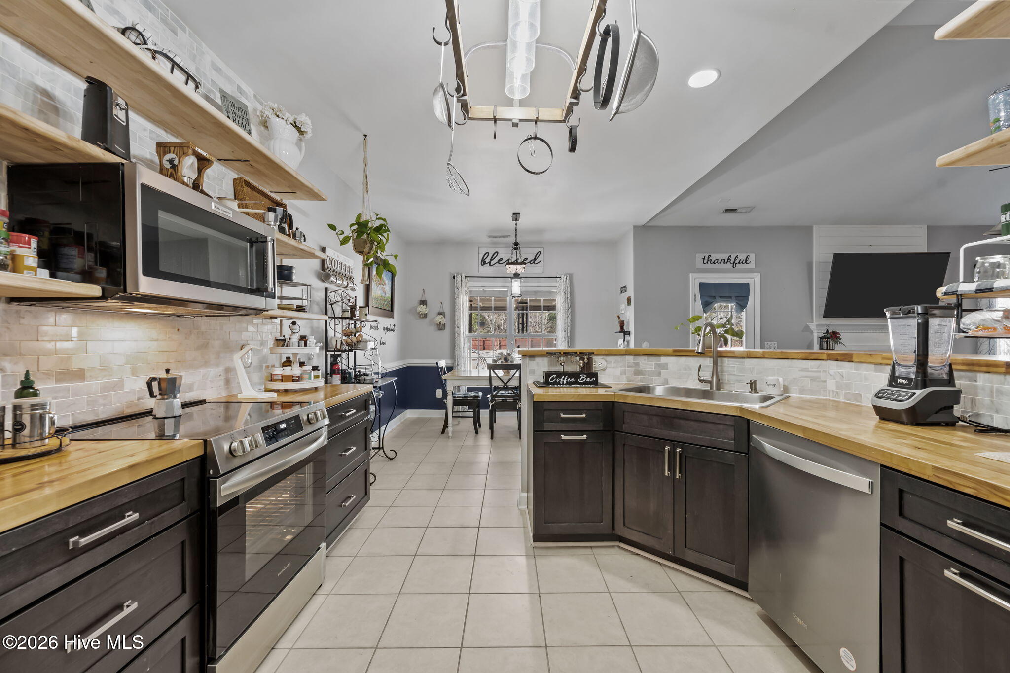 100547536 | Photo 31