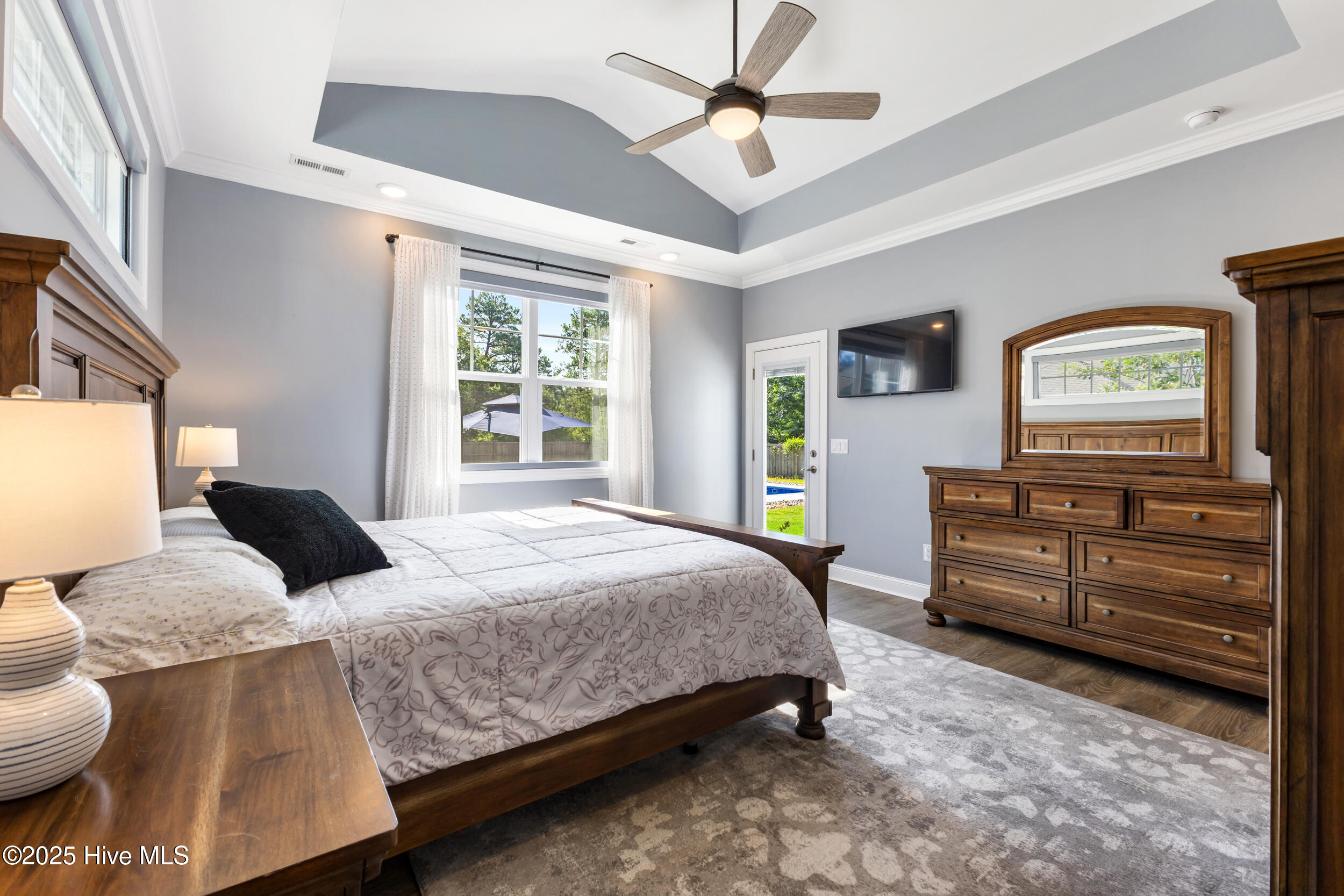 100520337 | Photo 22