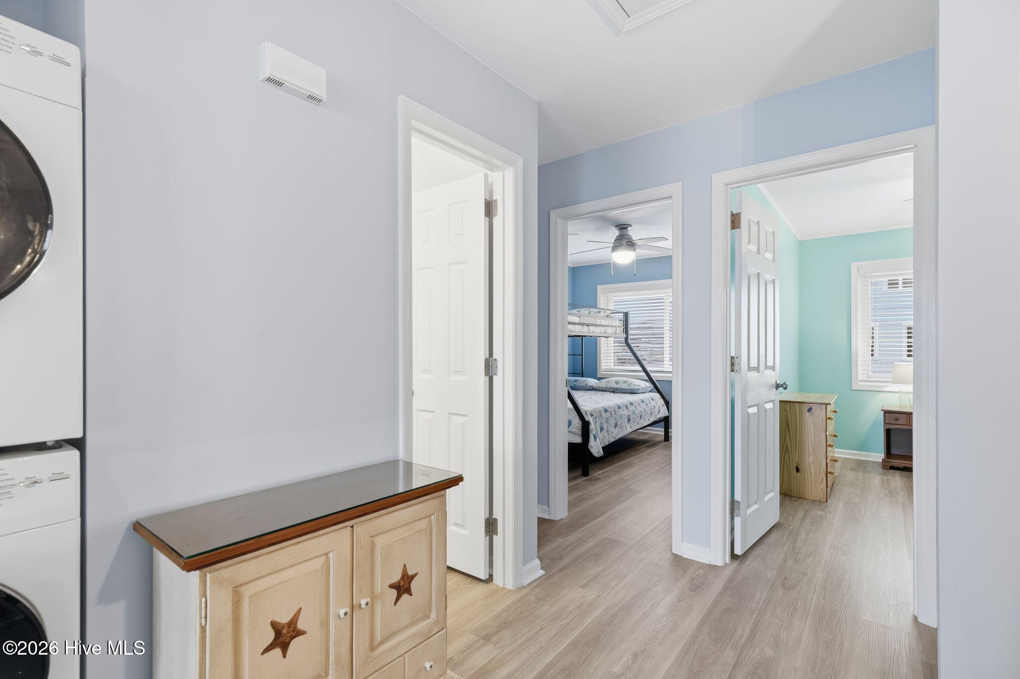 100553175 | Photo 33